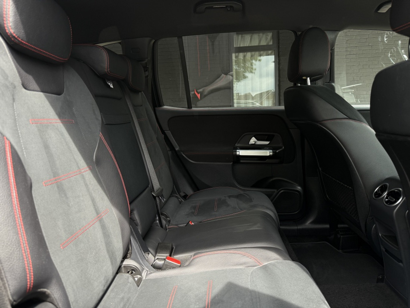 Foto van Mercedes-Benz GLB 180