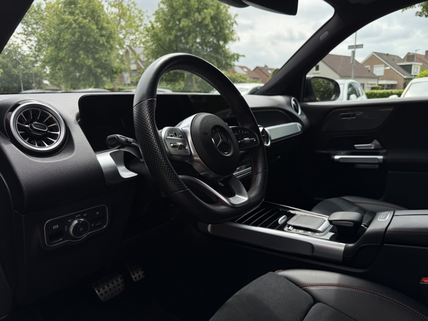 Foto van Mercedes-Benz GLB 180