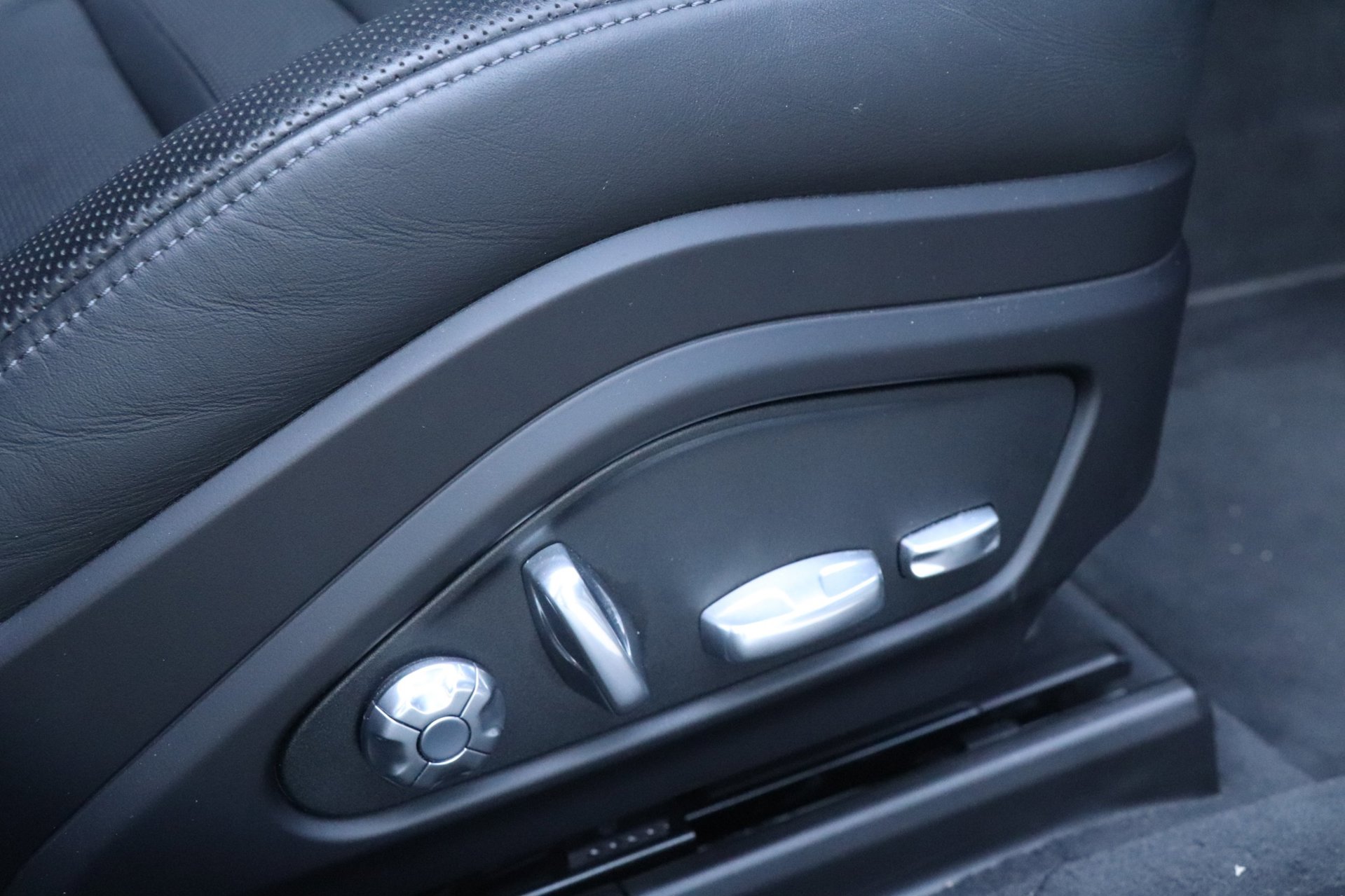 Foto van Porsche Panamera 4s E-hybrid