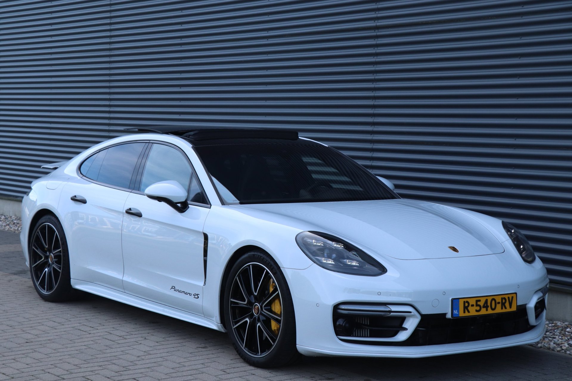 Foto van Porsche Panamera 4s E-hybrid