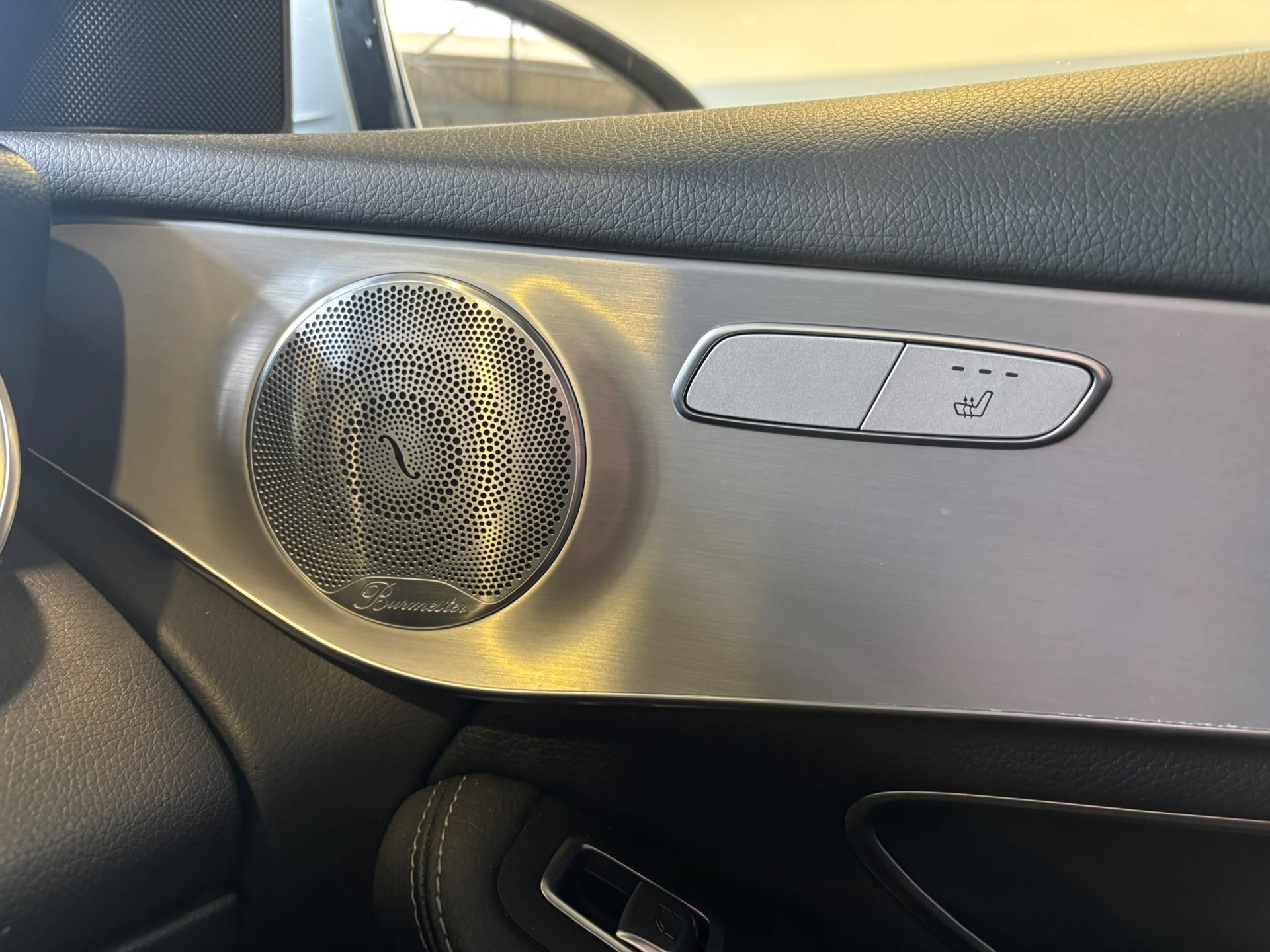 Foto van Mercedes-Benz GLC 350 E 4Matic