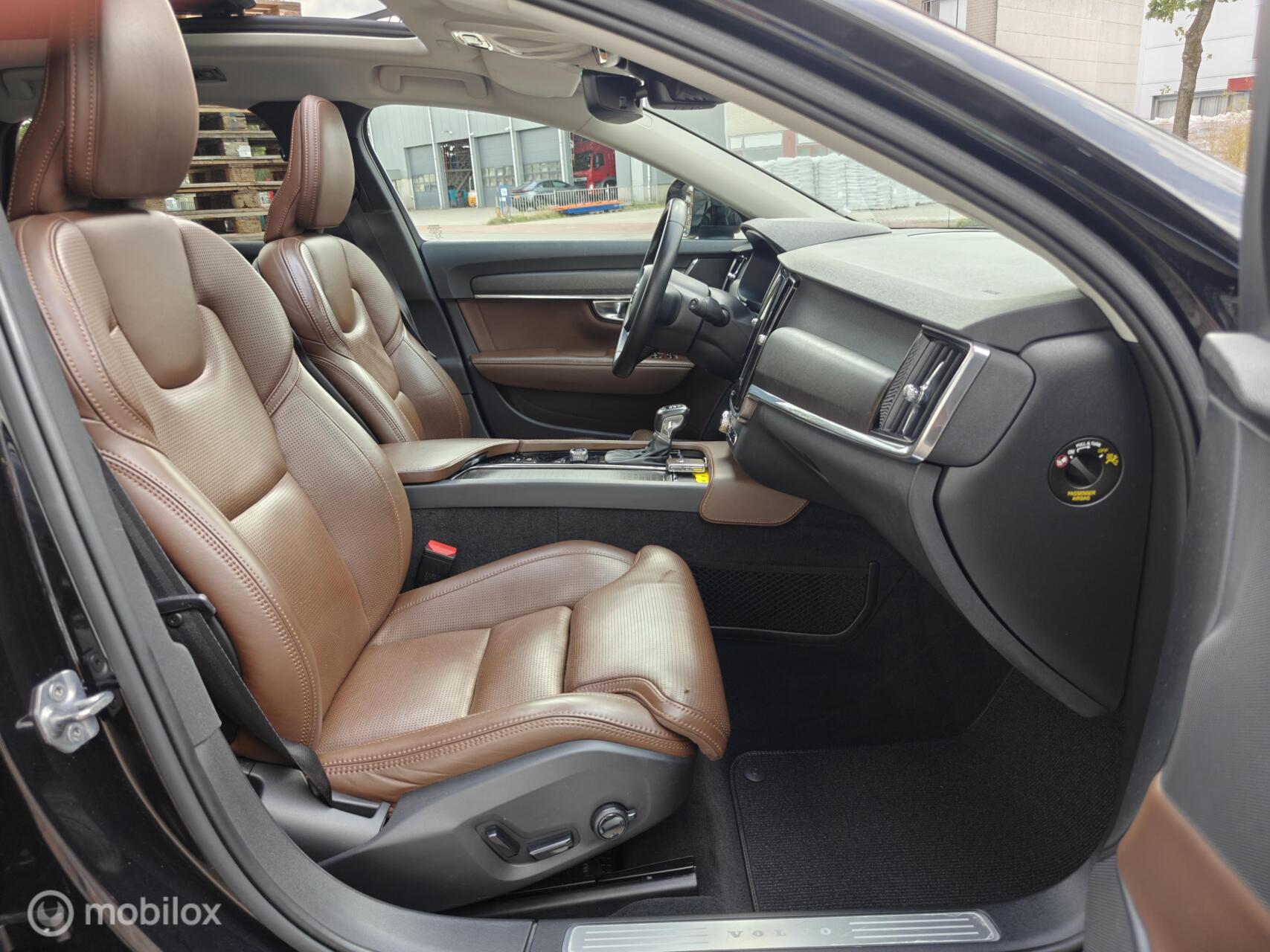 Foto van Volvo V90 Cross Country