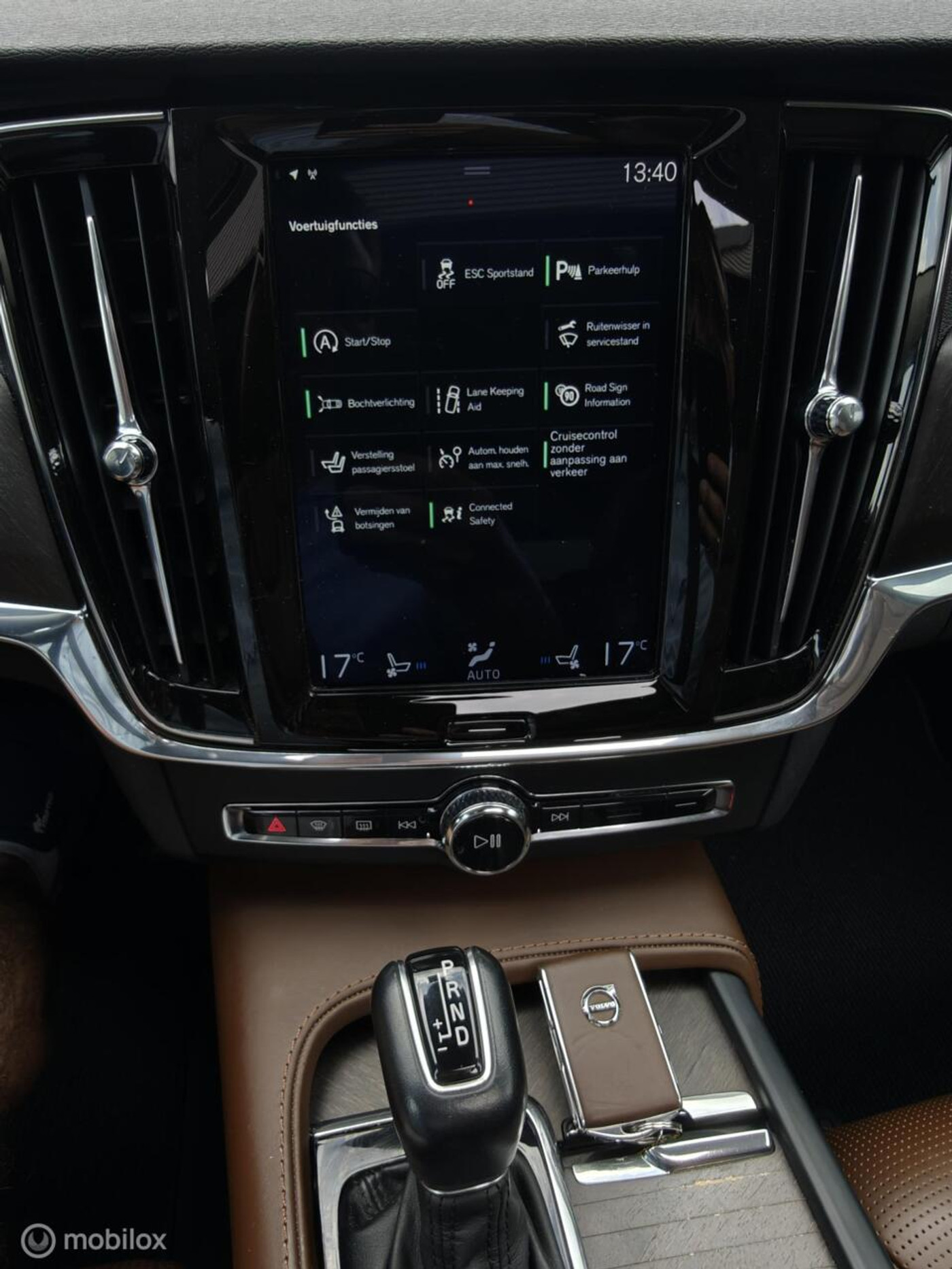 Foto van Volvo V90 Cross Country