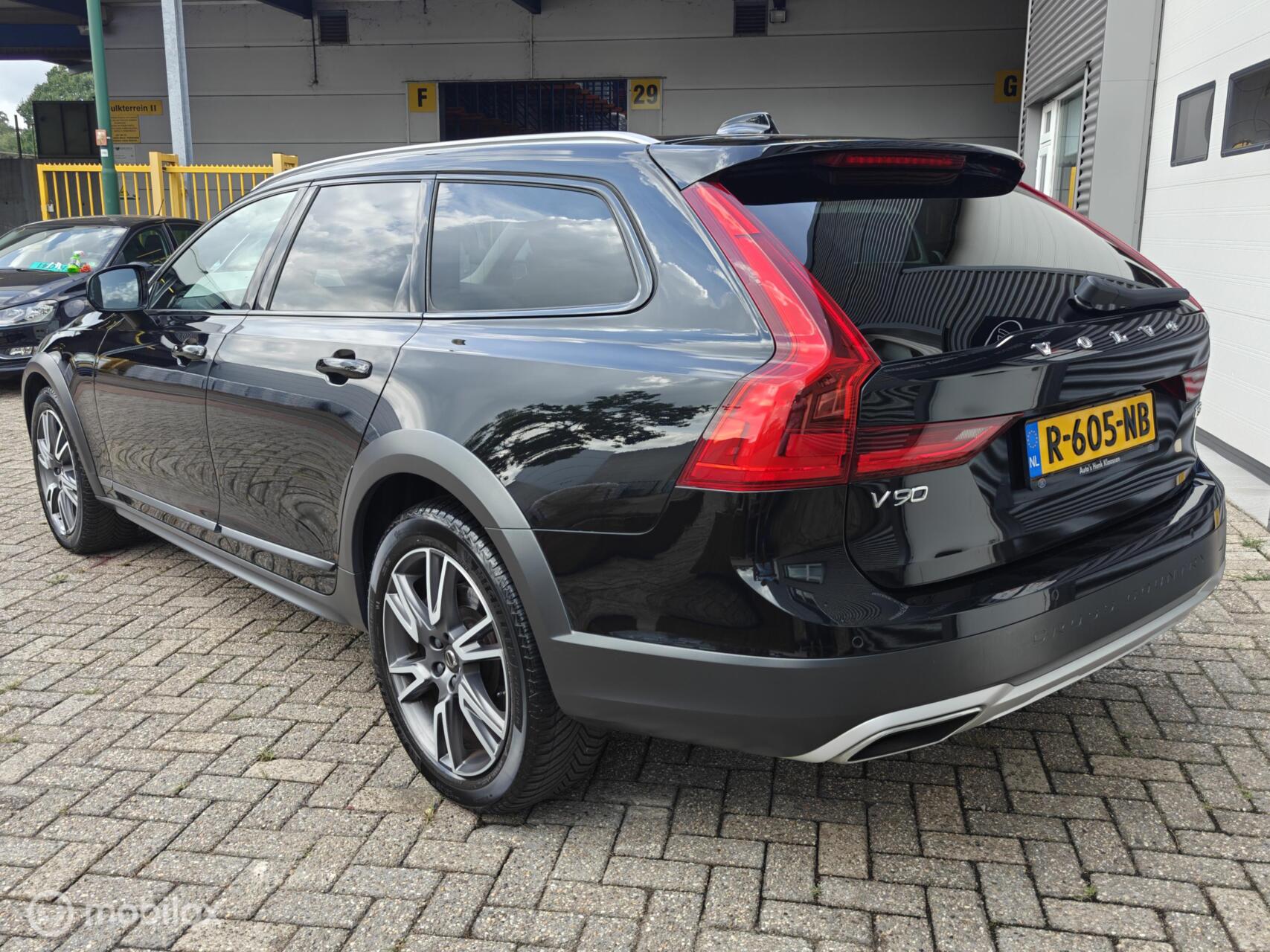 Foto van Volvo V90 Cross Country