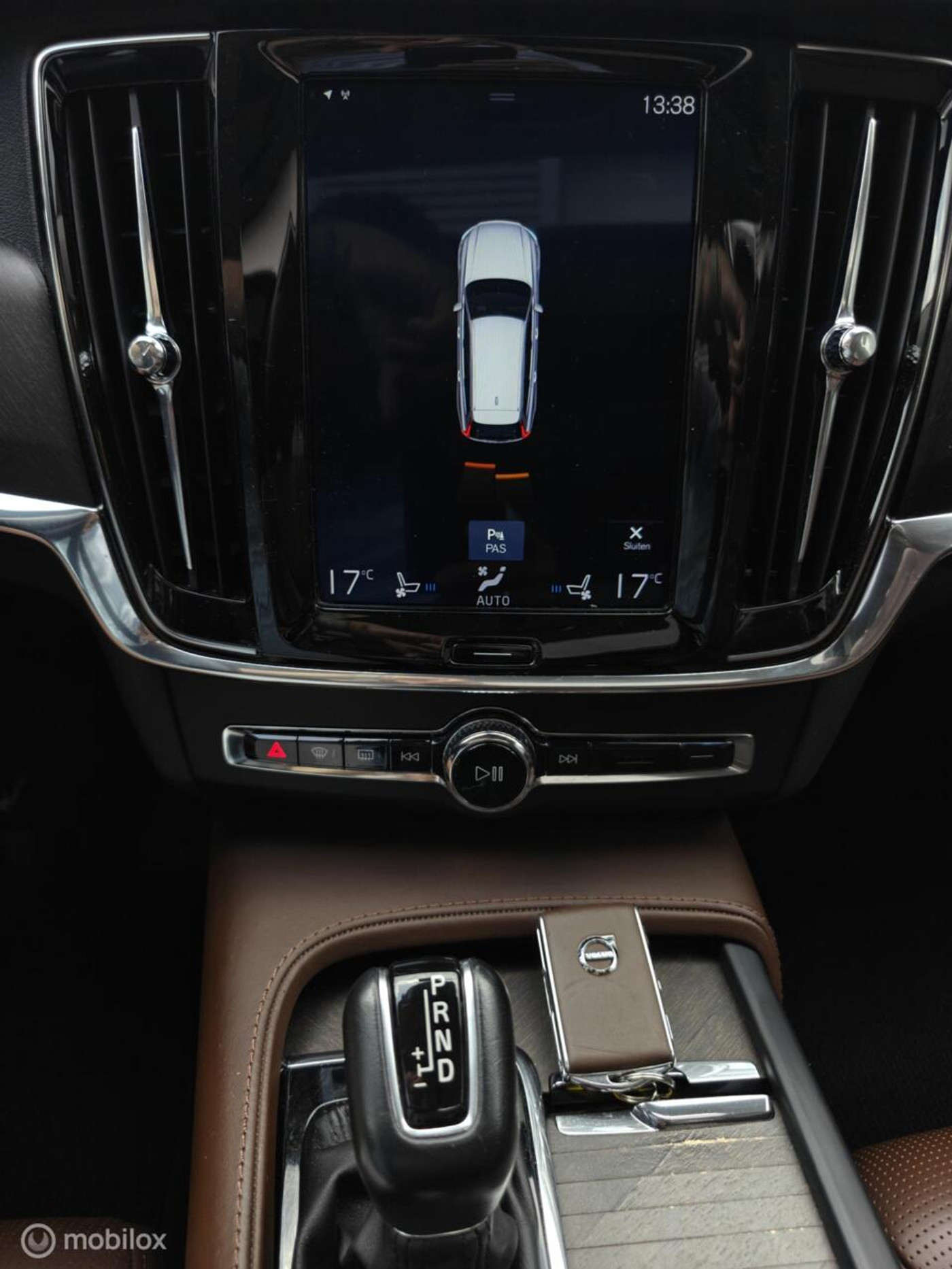 Foto van Volvo V90 Cross Country