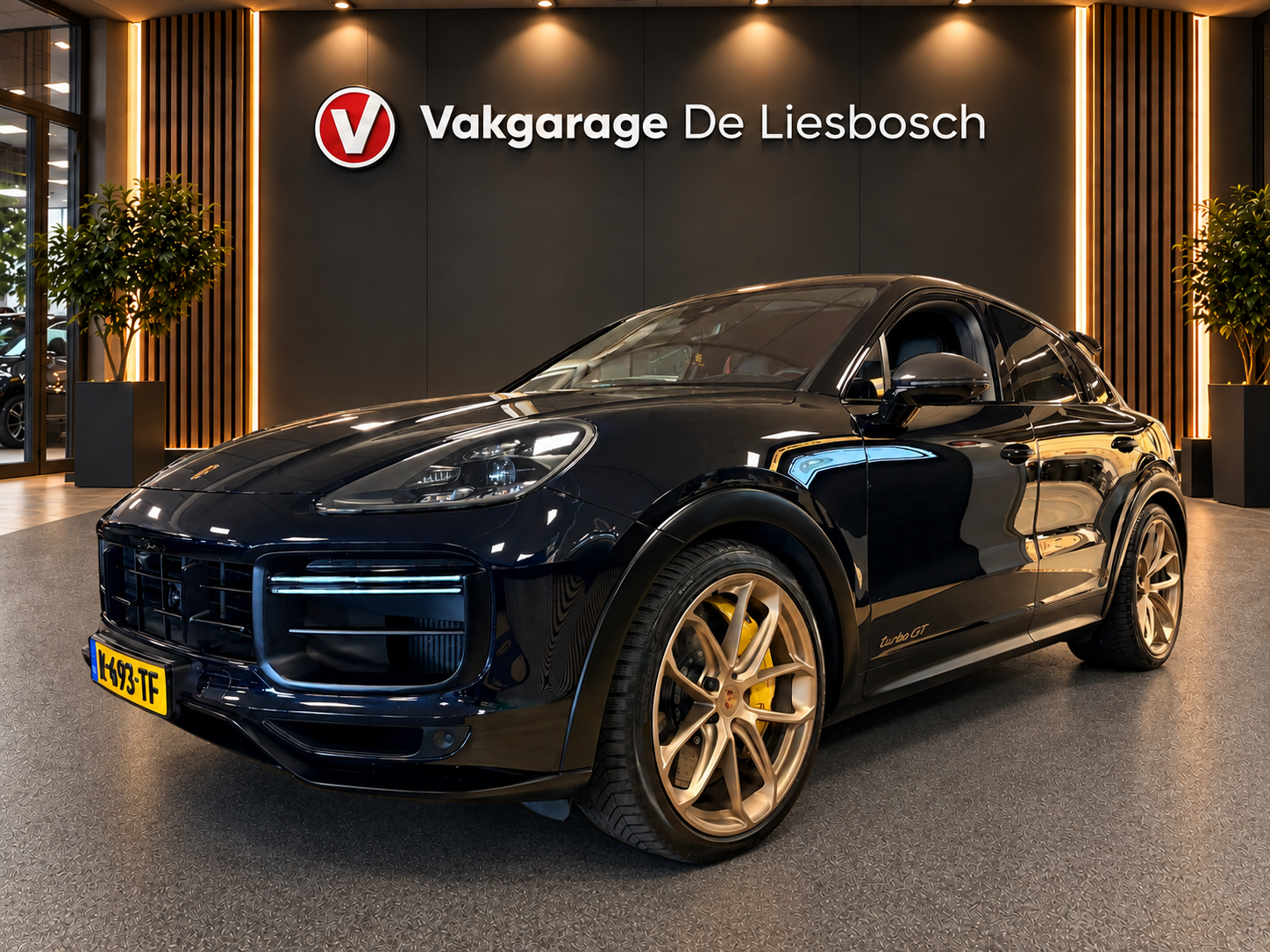 Porsche Cayenne Turbo GT 4.0 Turbo GT 641pk / Carbon dak / carbon pakket / 22inch / keramisch / dealer onderhouden 2022 - voorkant