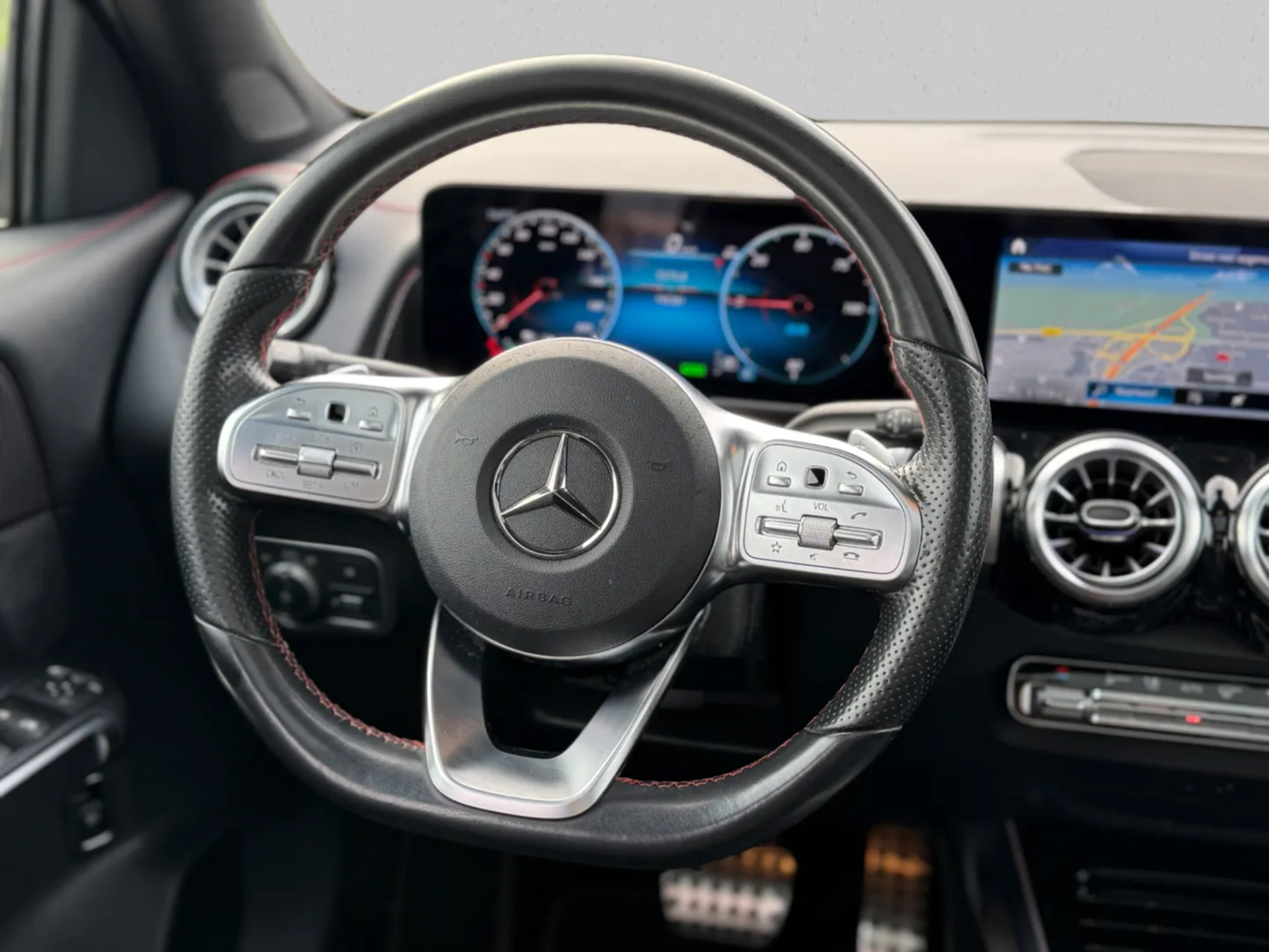 Foto van Mercedes-Benz Eqb 250