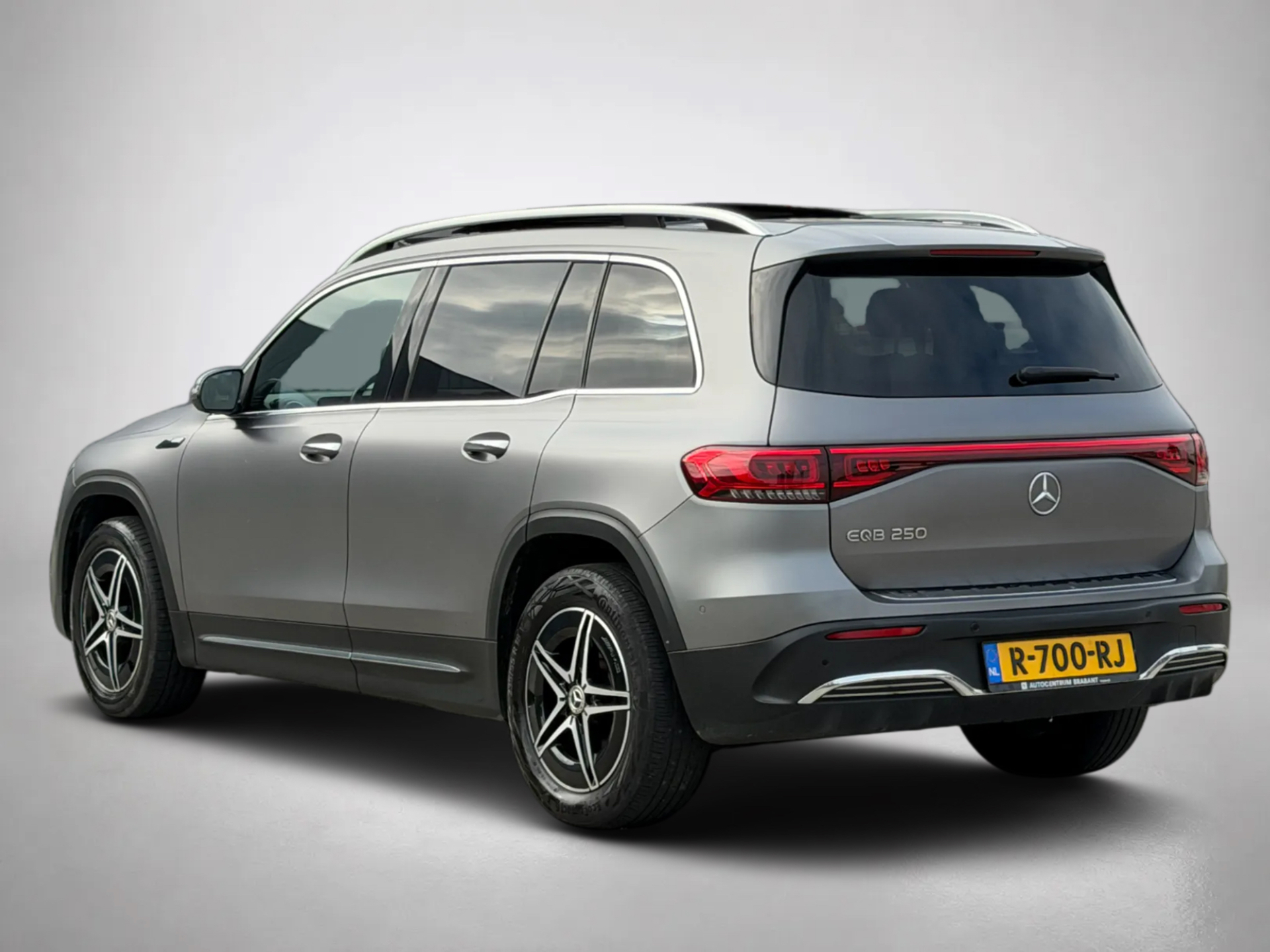 Foto van Mercedes-Benz Eqb 250