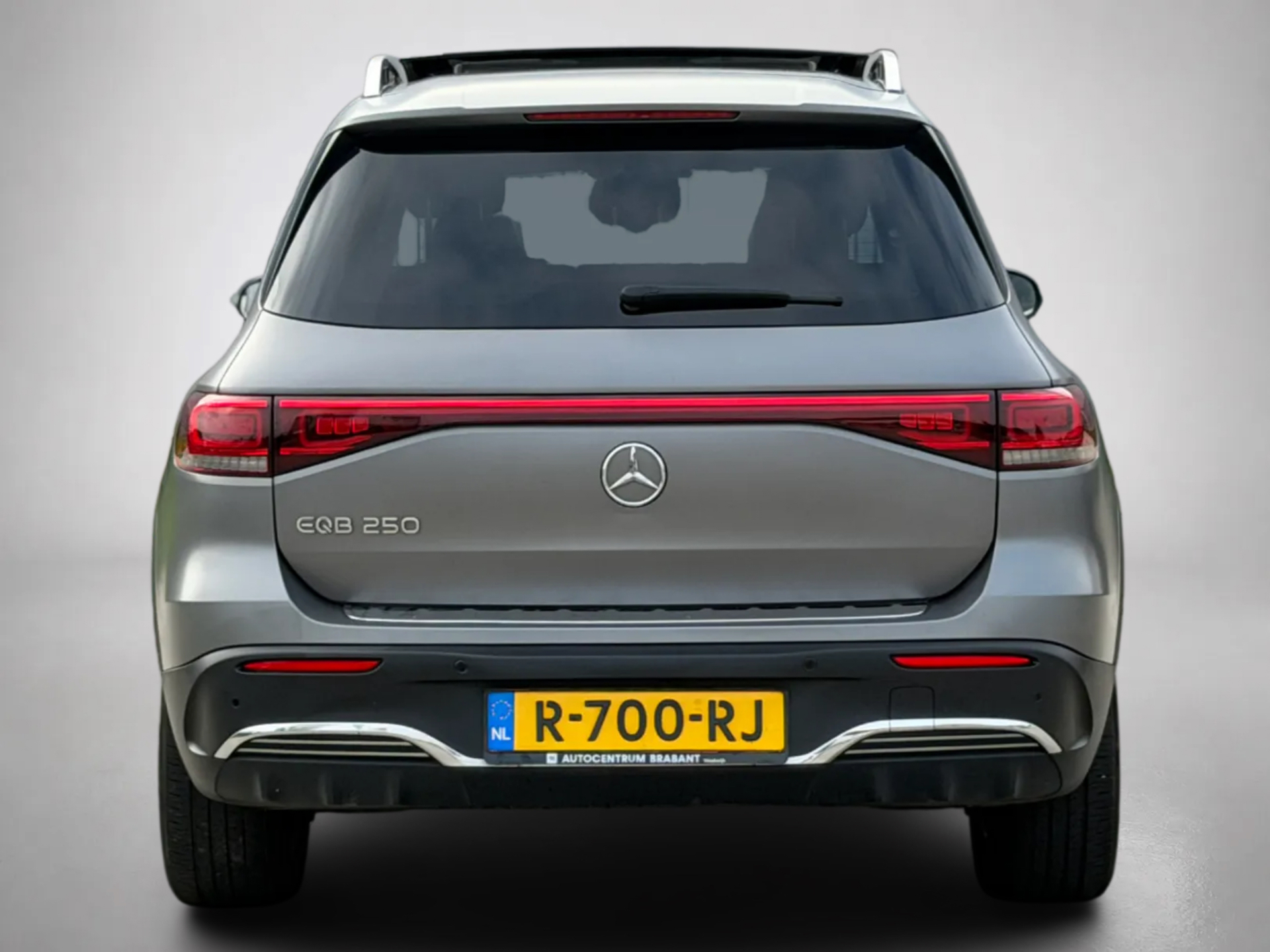 Foto van Mercedes-Benz Eqb 250