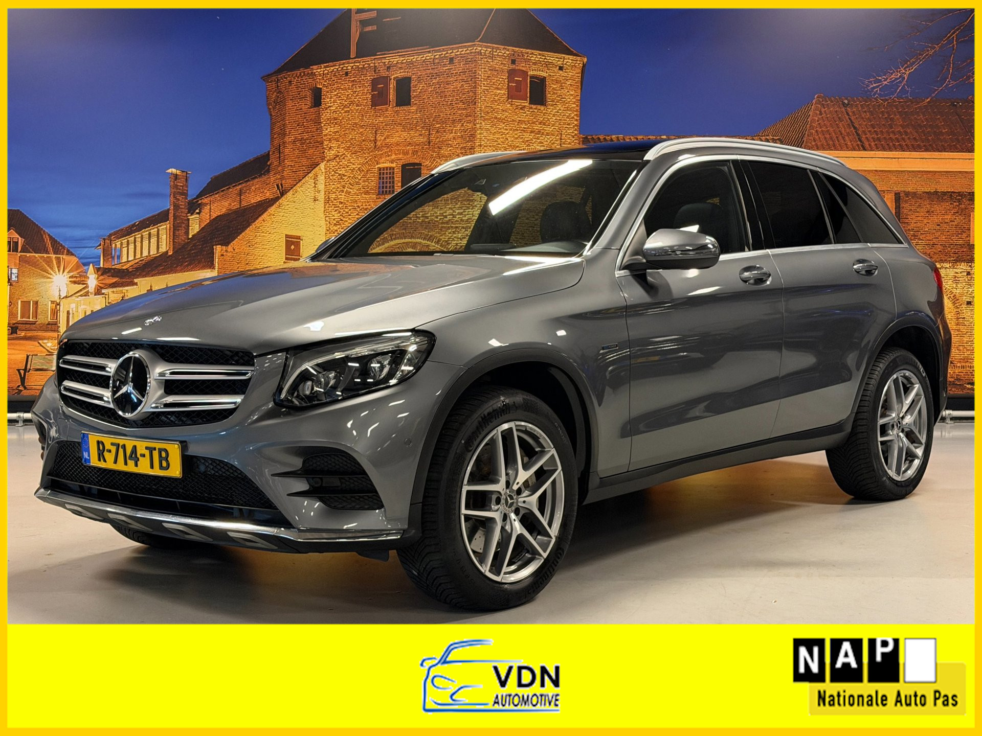 Mercedes-Benz GLC 350 E 4Matic 350e 4Matic AMG Panodak Burmester 2018 - voorkant