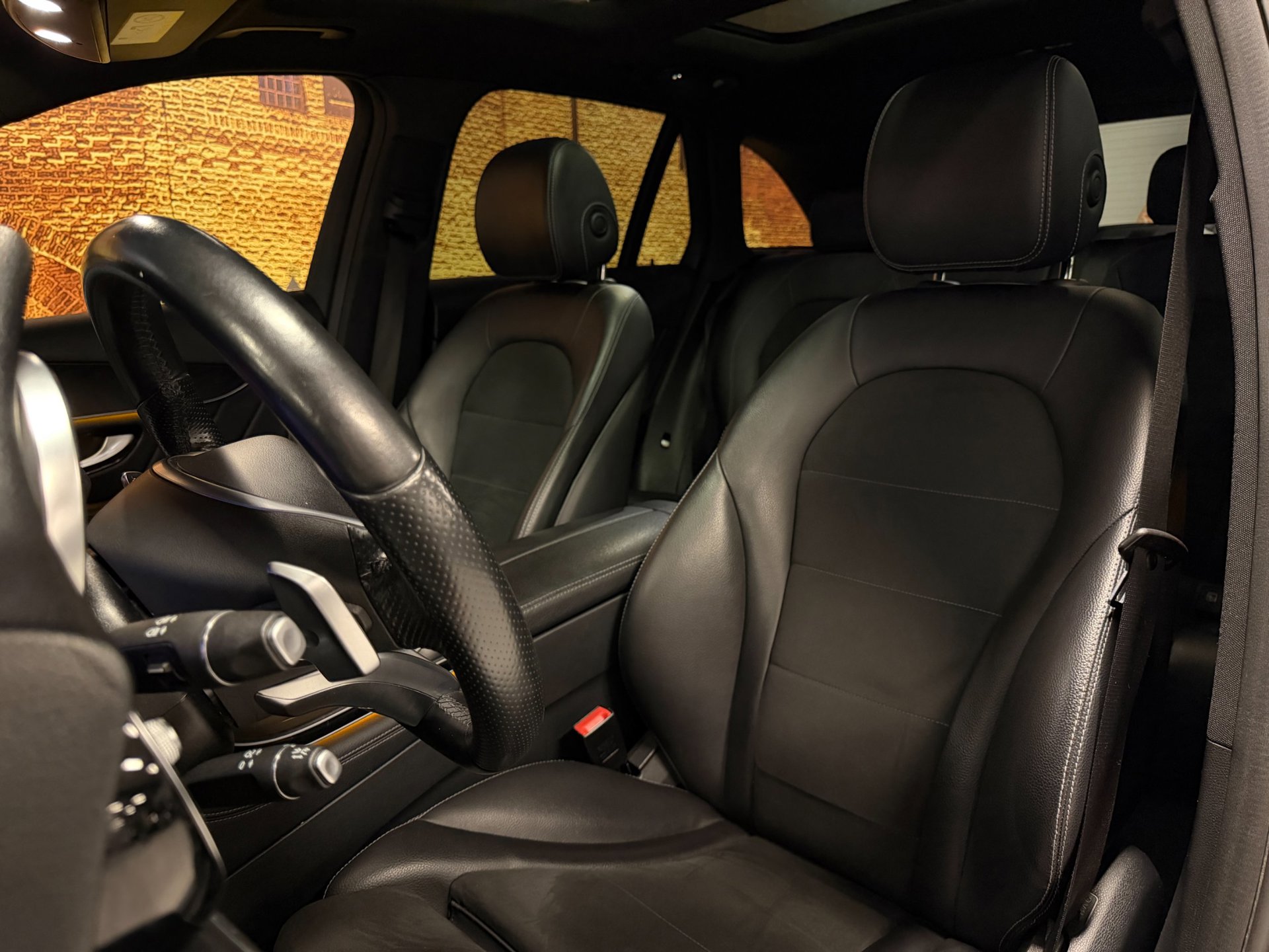 Foto van Mercedes-Benz GLC 350 E 4Matic