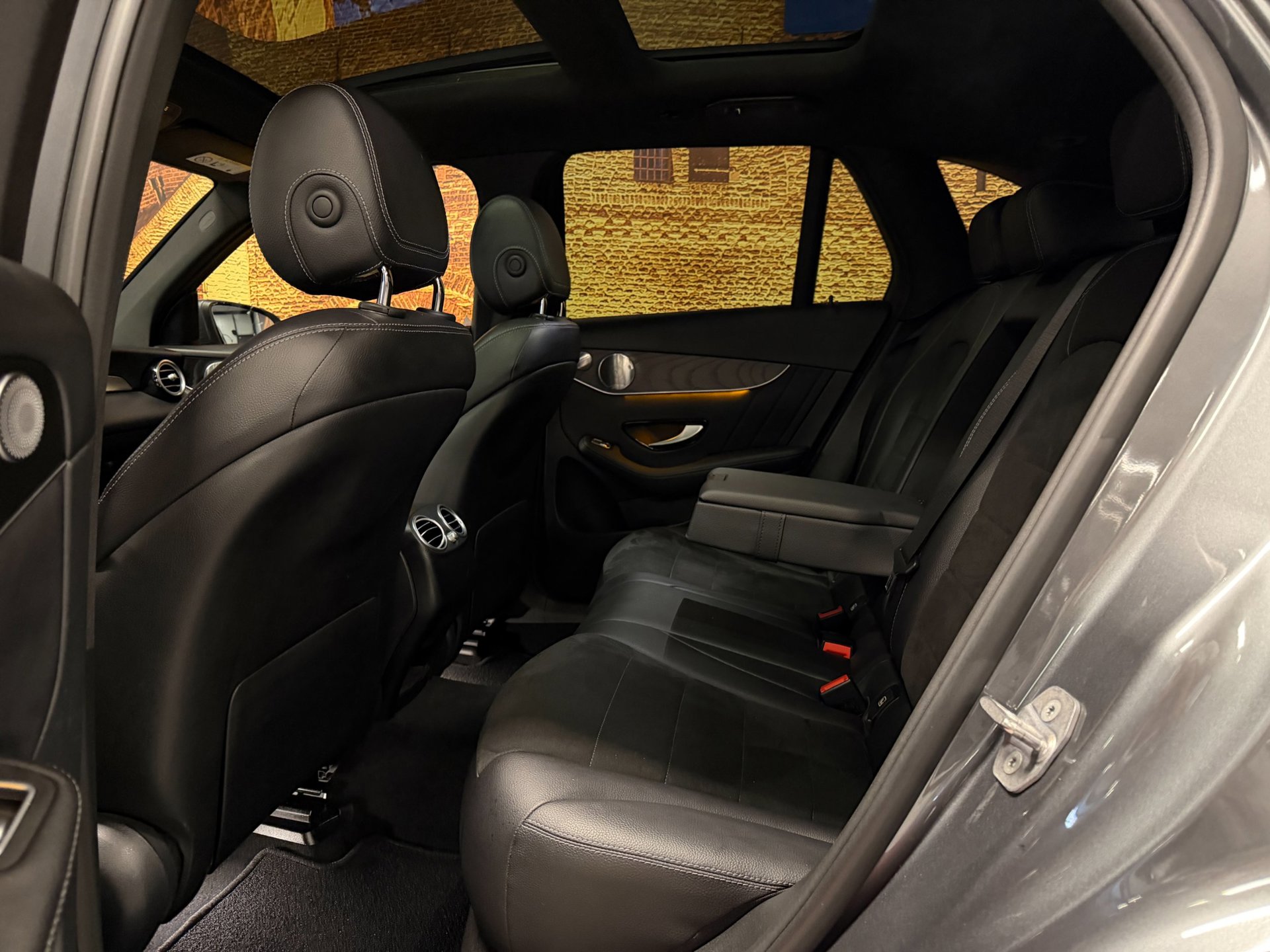 Foto van Mercedes-Benz GLC 350 E 4Matic