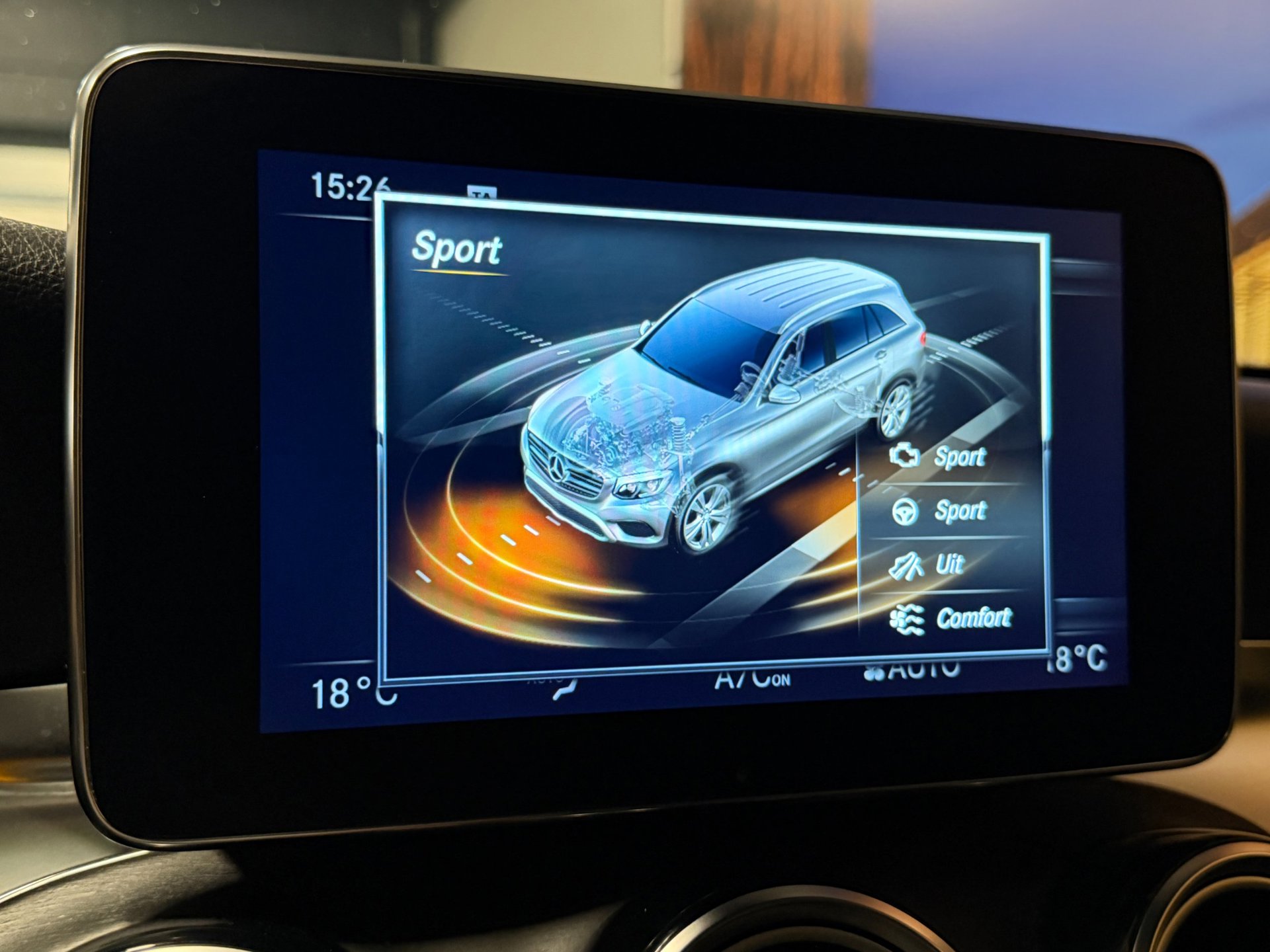 Foto van Mercedes-Benz GLC 350 E 4Matic