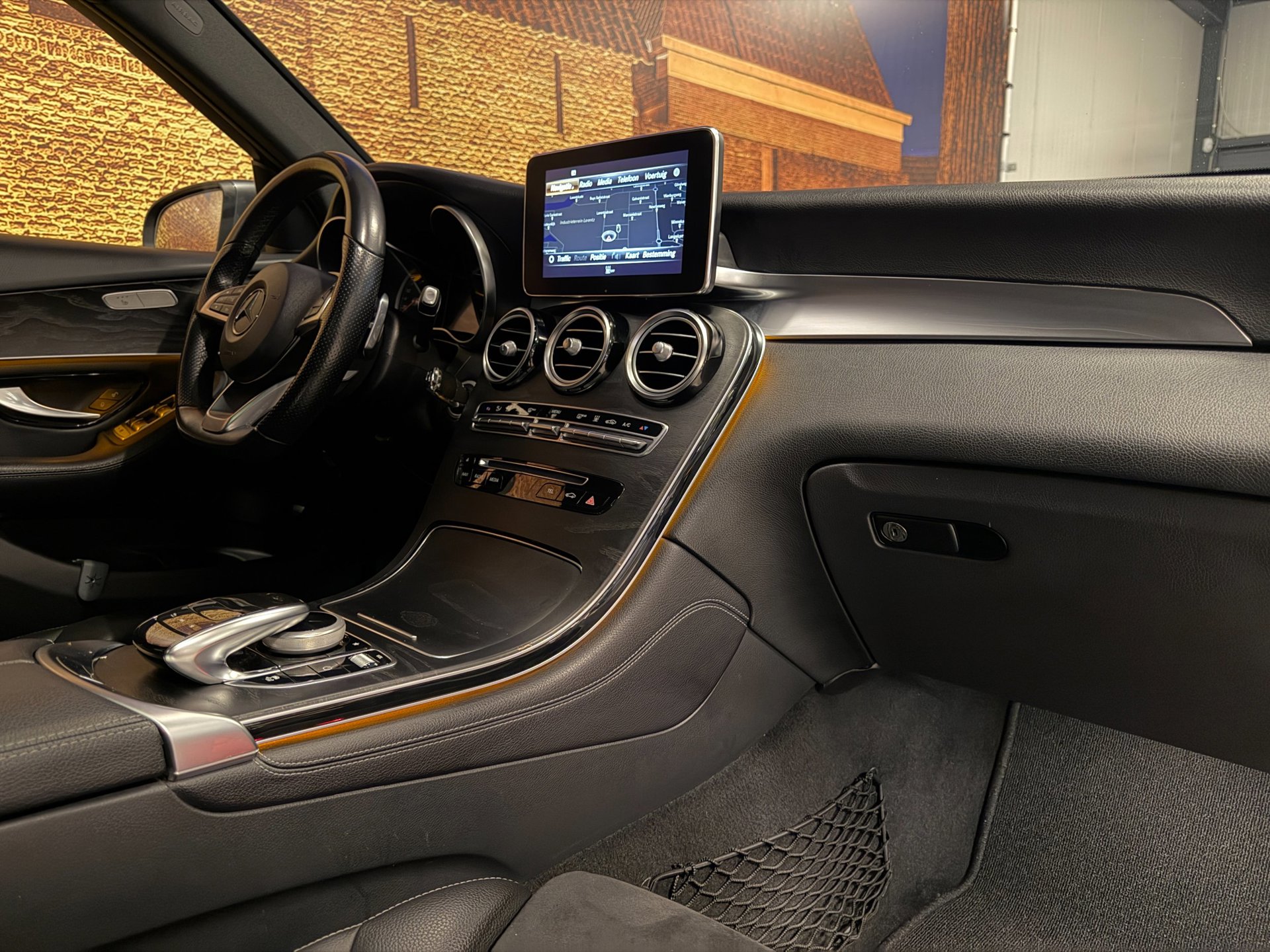 Foto van Mercedes-Benz GLC 350 E 4Matic
