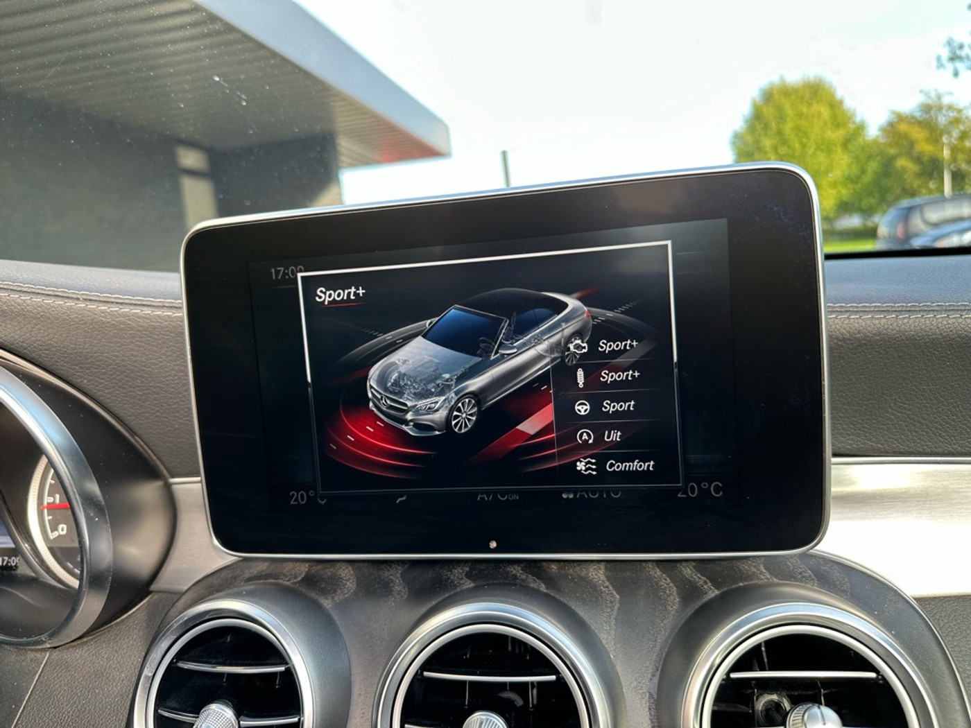 Foto van Mercedes-Benz AMG C 43