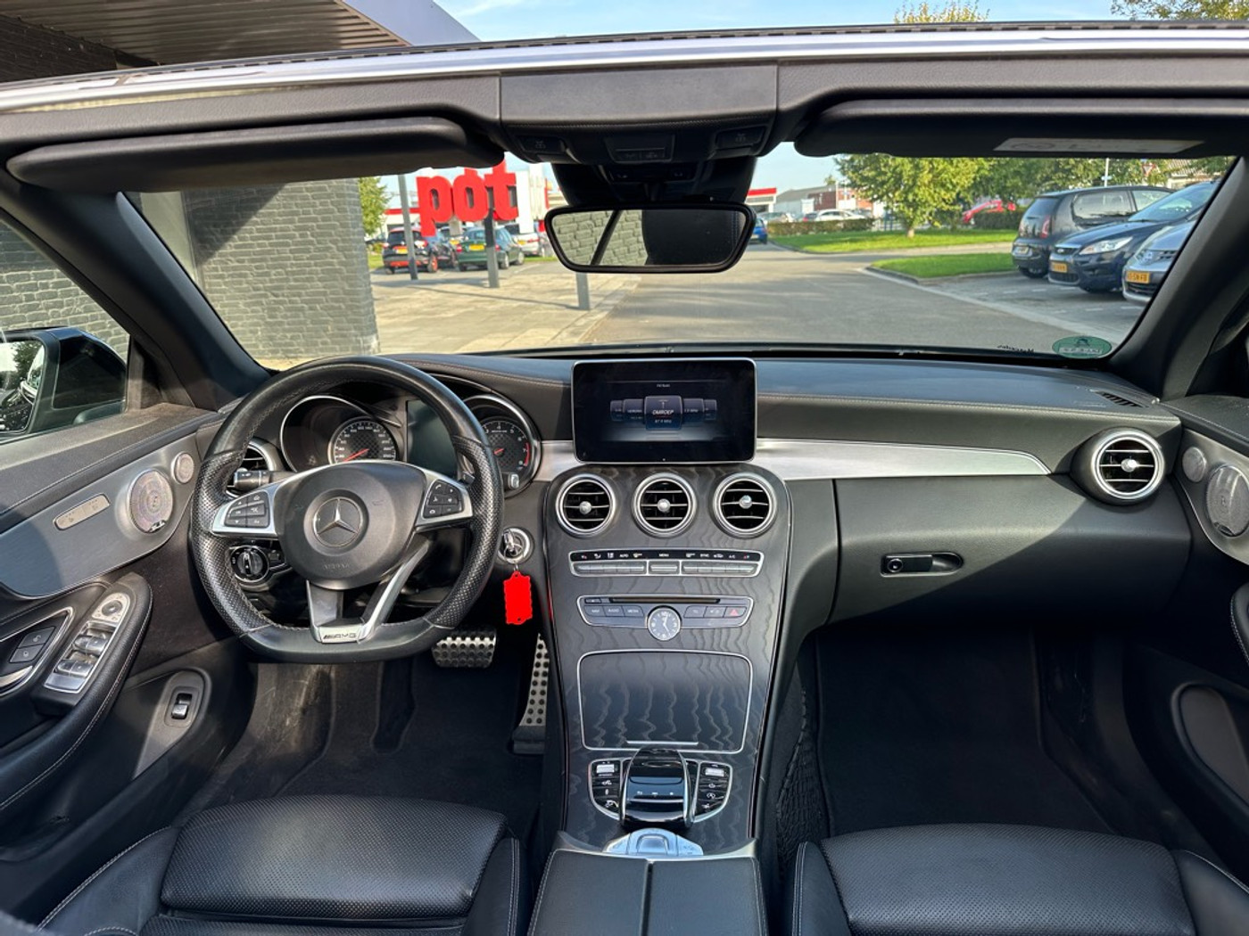 Foto van Mercedes-Benz AMG C 43