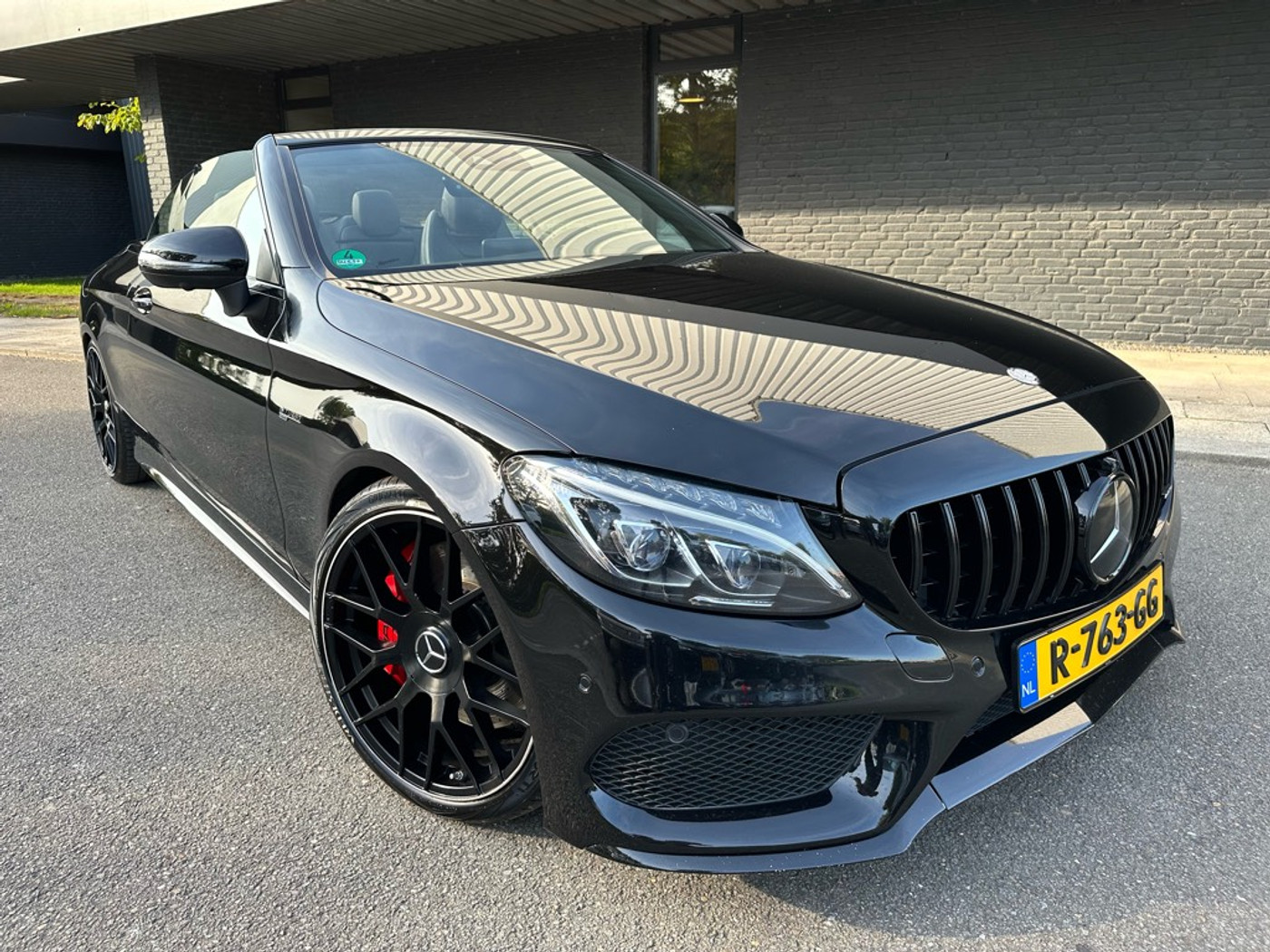 Foto van Mercedes-Benz AMG C 43