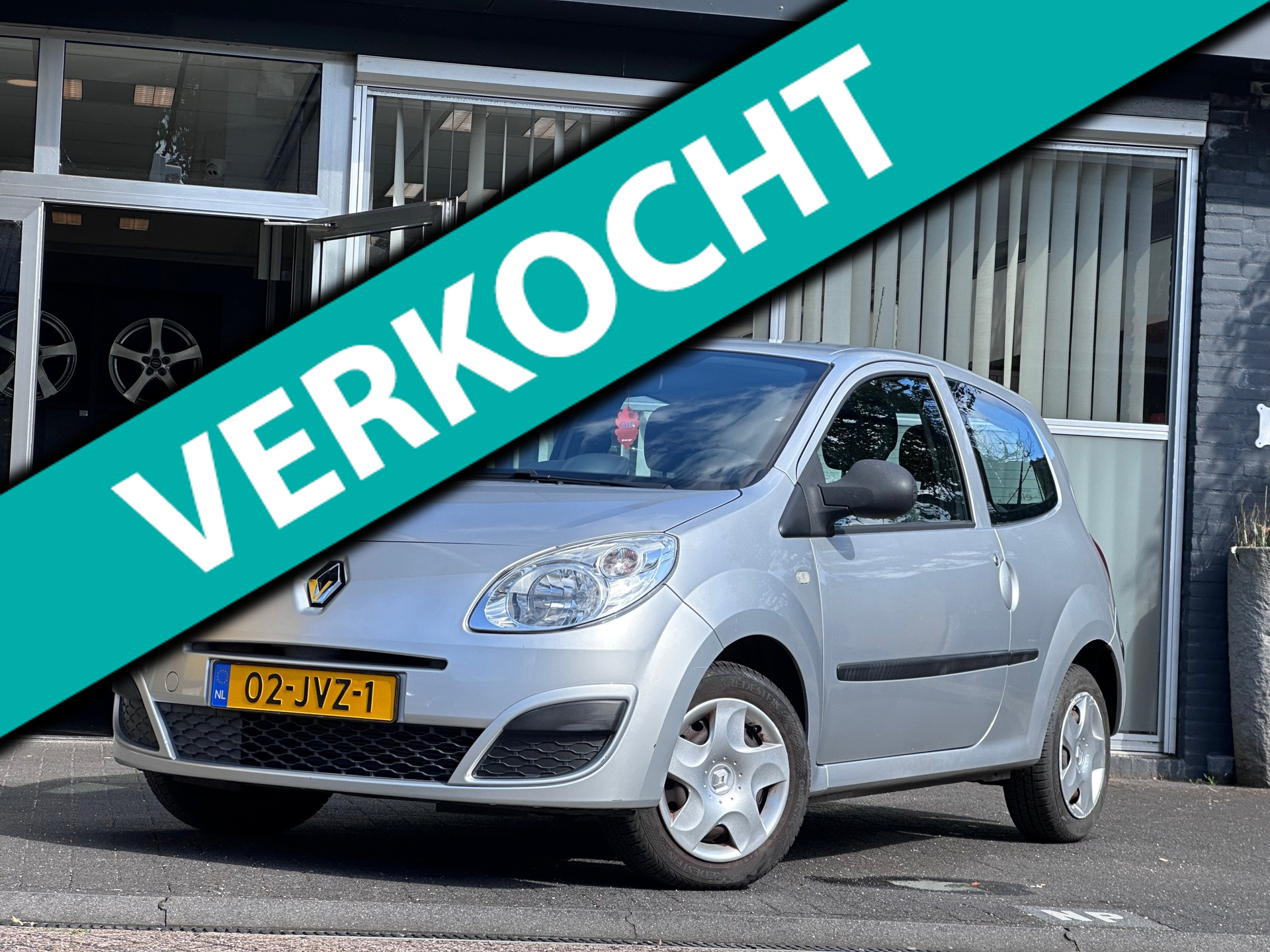 Renault Twingo 1.2 Authentique ORG NL / AIRCO / ELEKT RAMEN / NAP 2009 - voorkant
