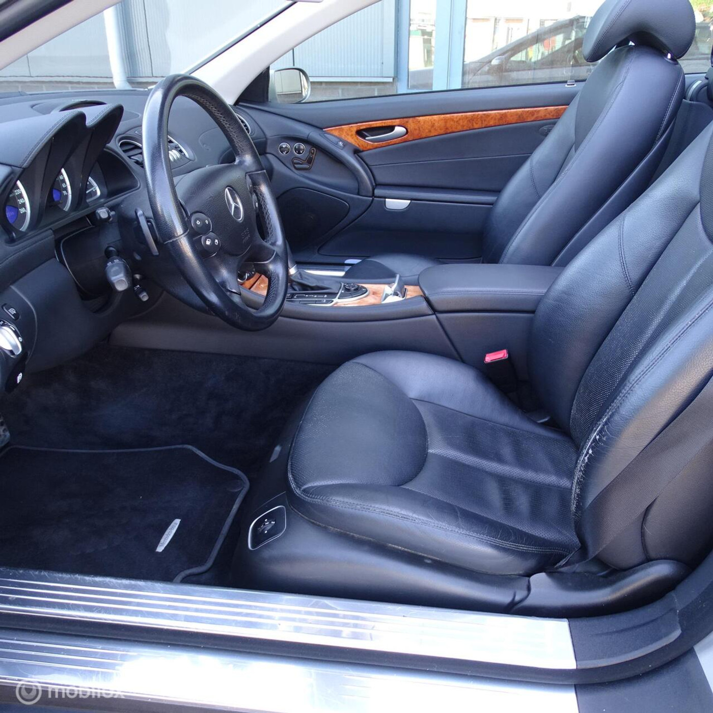 Foto van Mercedes-Benz SL 350
