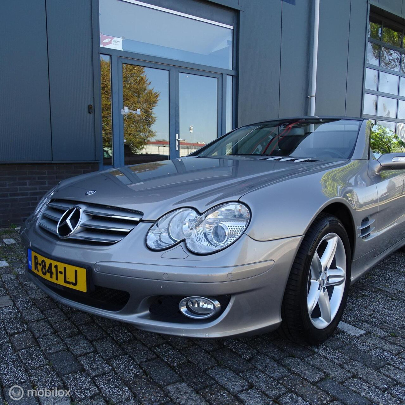Foto van Mercedes-Benz SL 350