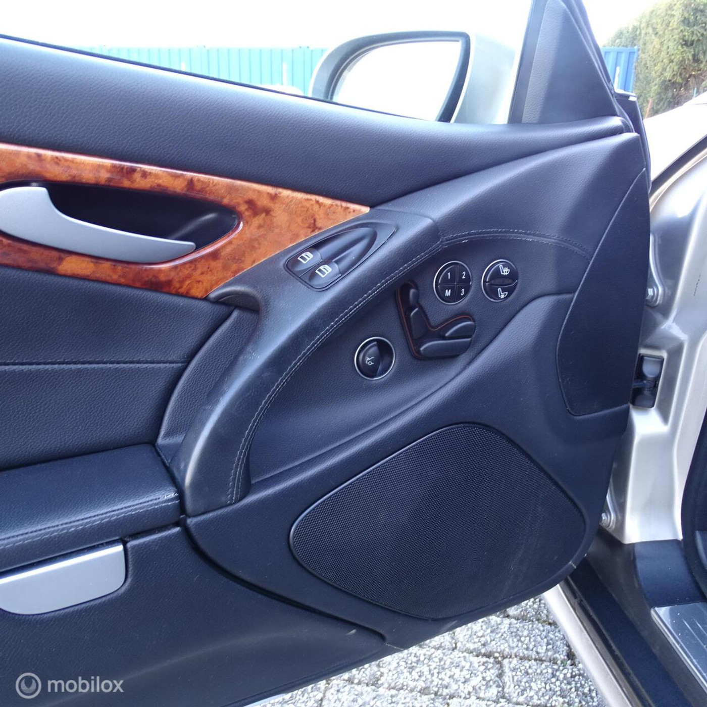 Foto van Mercedes-Benz SL 350