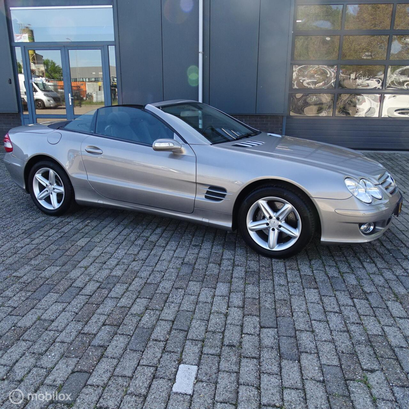 Foto van Mercedes-Benz SL 350