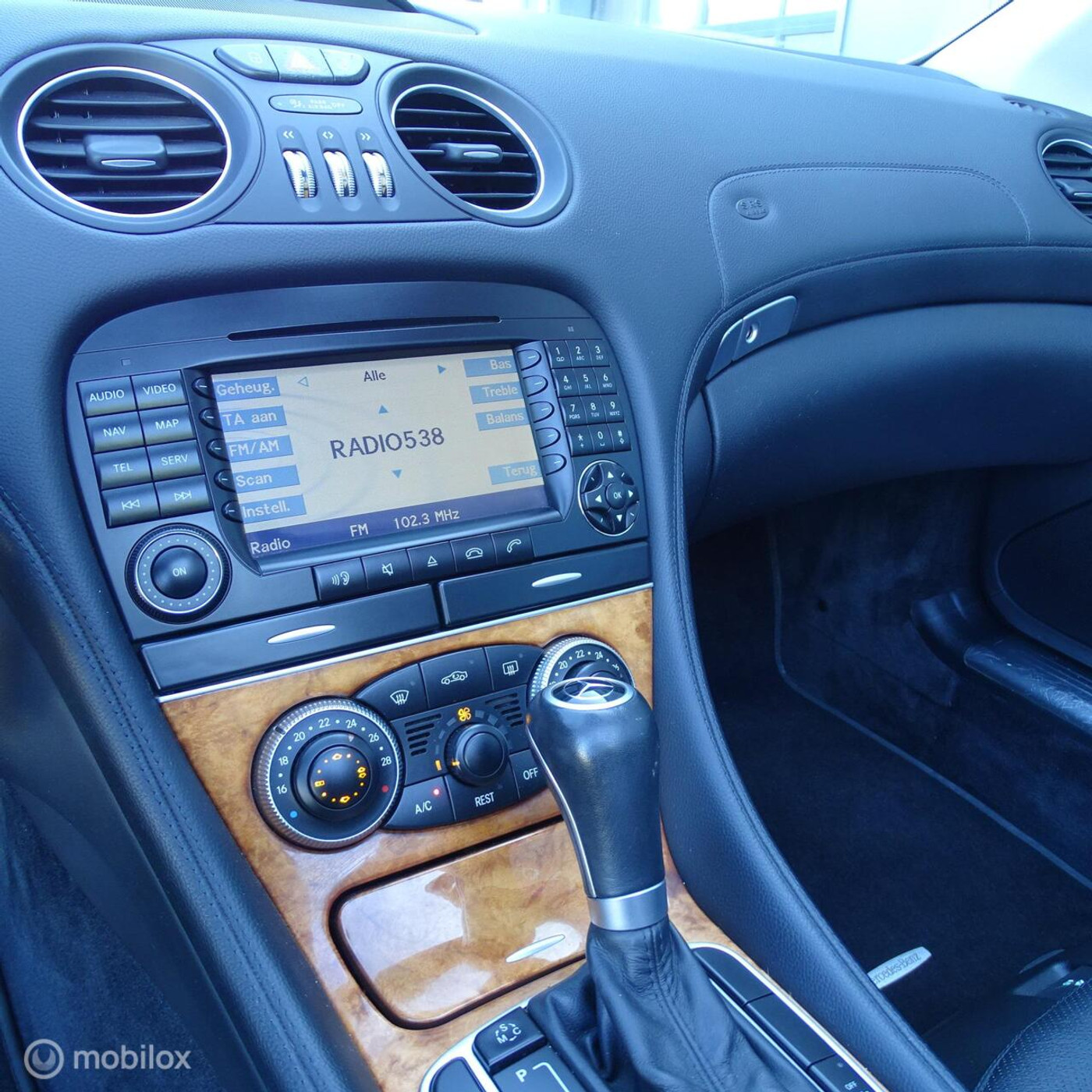 Foto van Mercedes-Benz SL 350