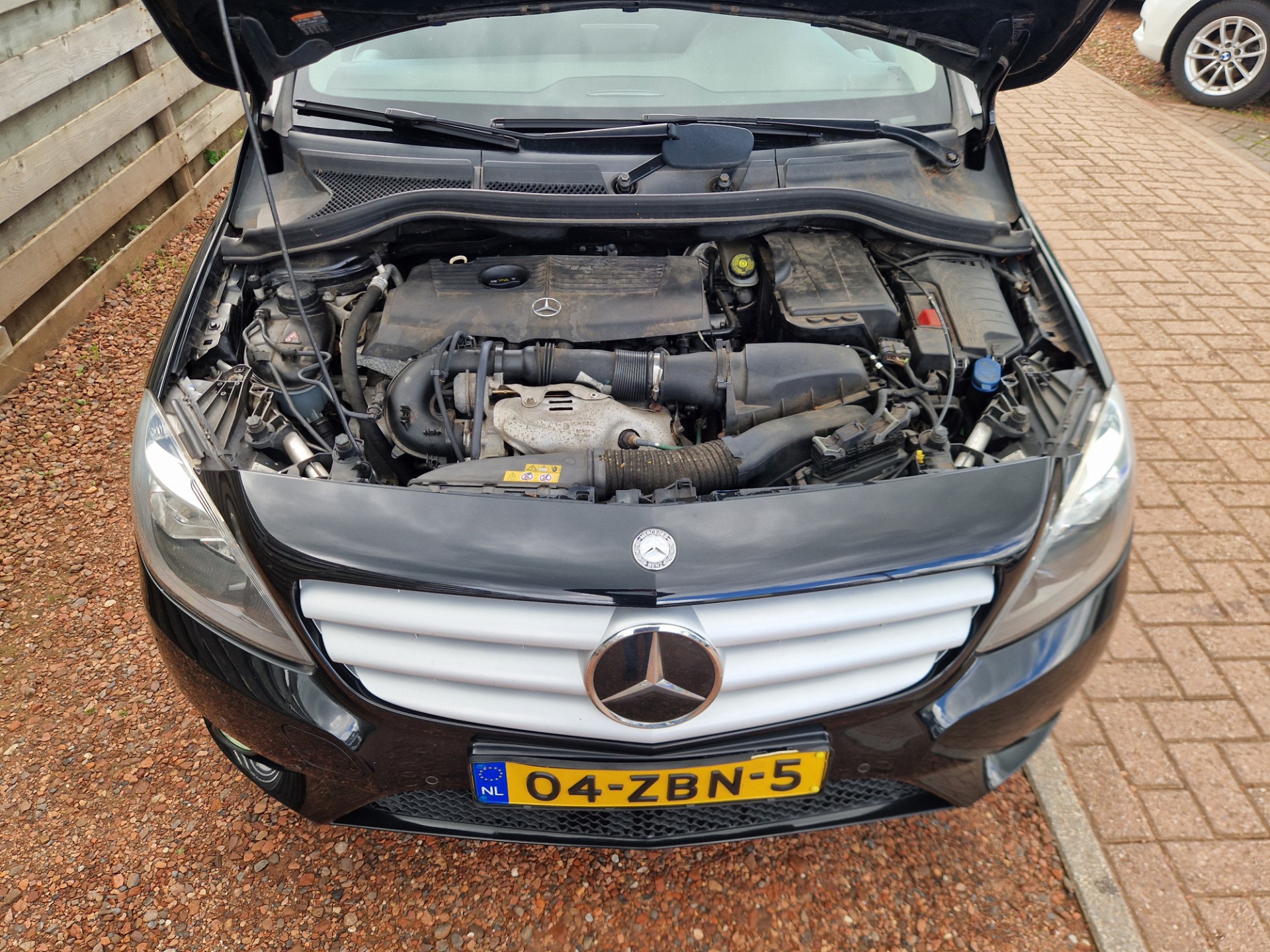 Foto van Mercedes-Benz B 180
