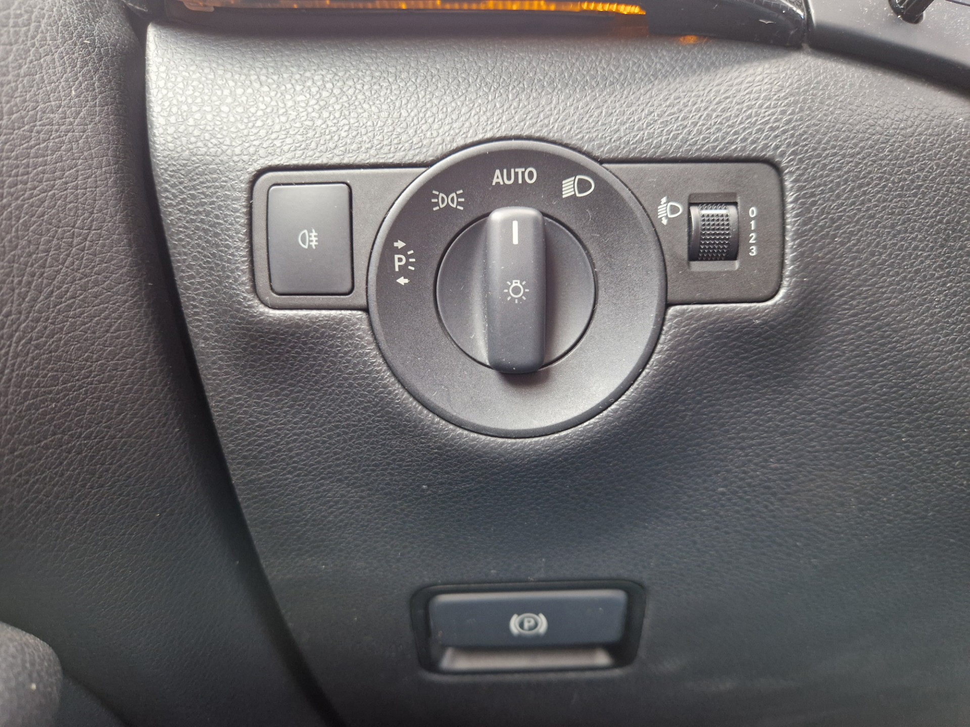 Foto van Mercedes-Benz B 180