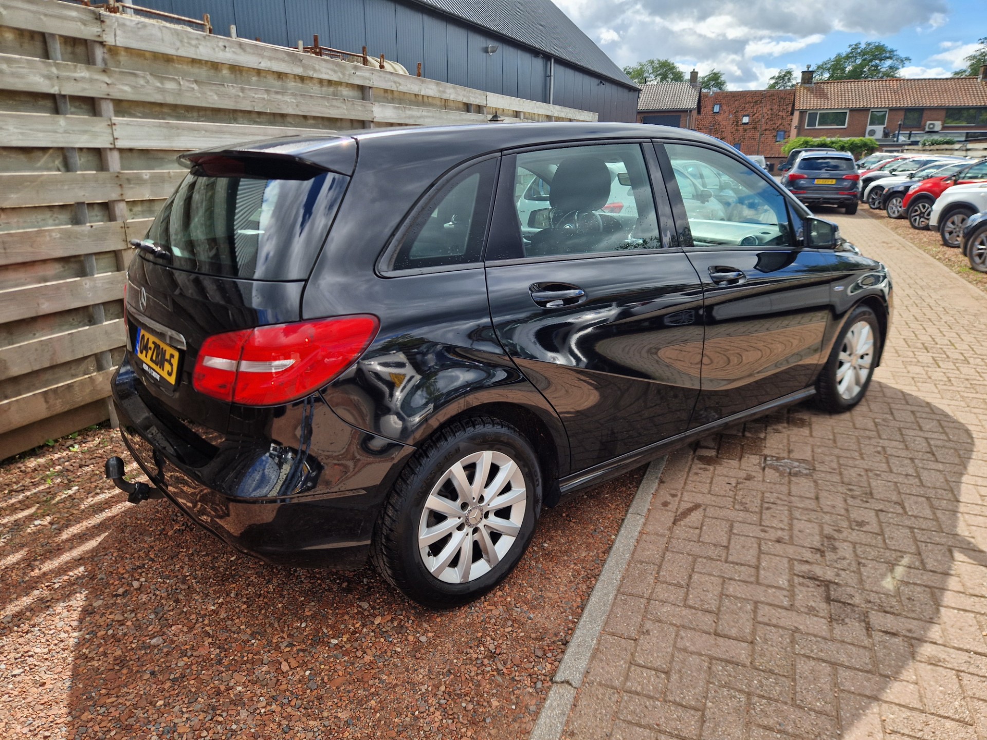 Foto van Mercedes-Benz B 180