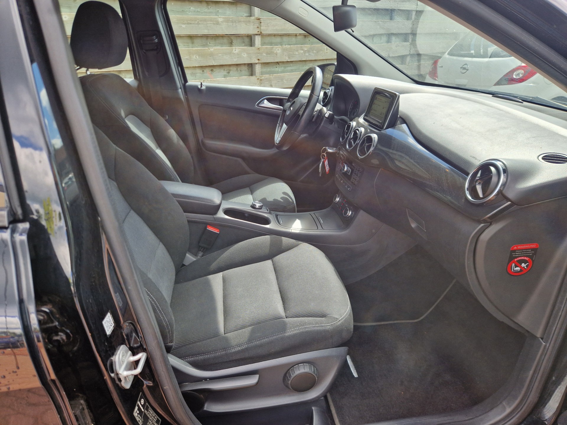 Foto van Mercedes-Benz B 180