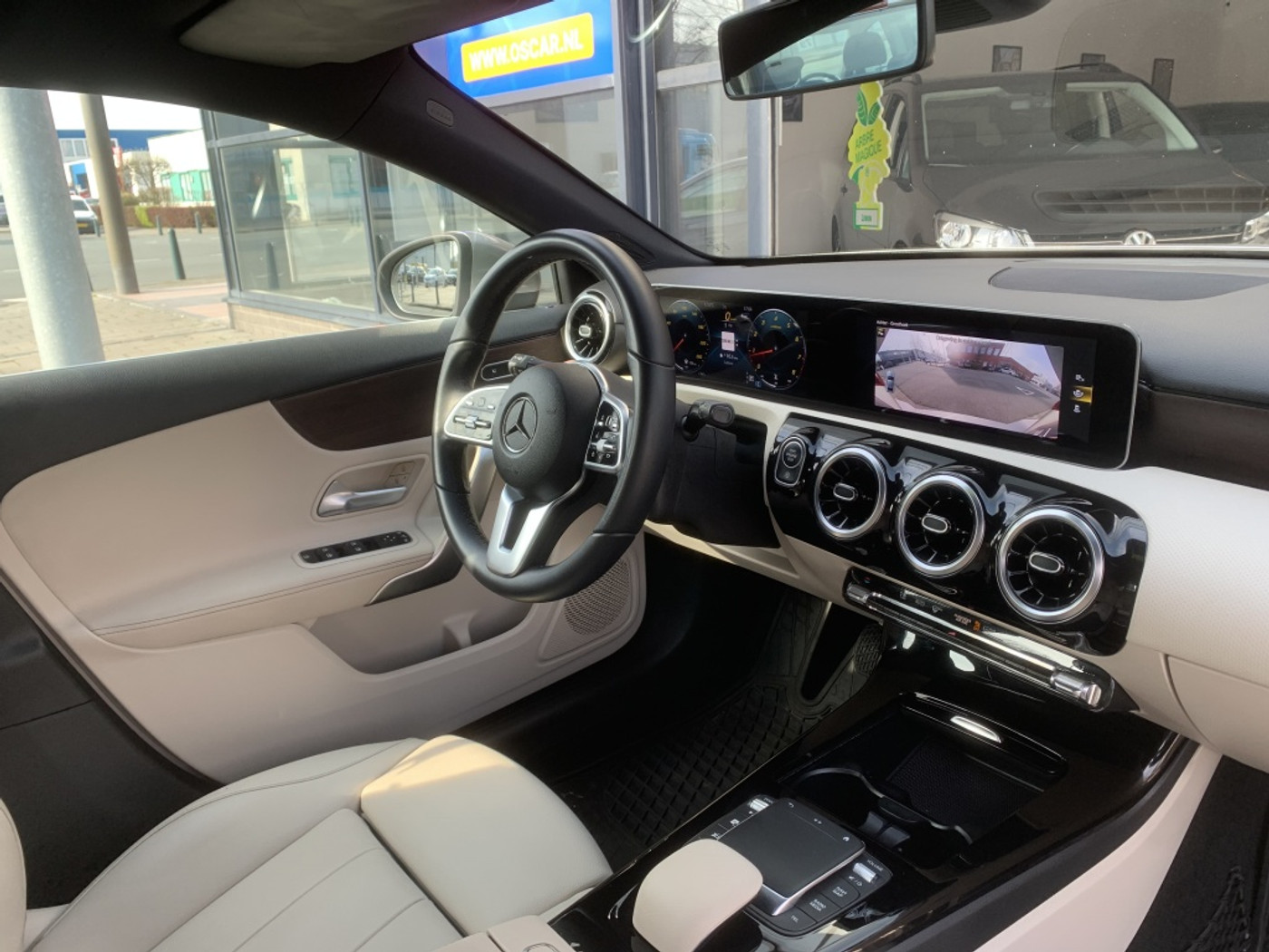 Foto van Mercedes-Benz A 200