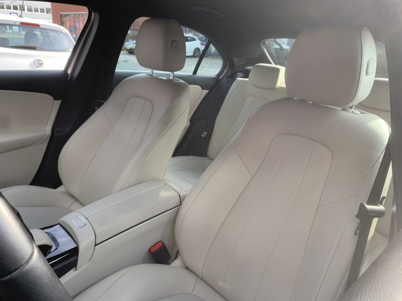 Foto van Mercedes-Benz A 200