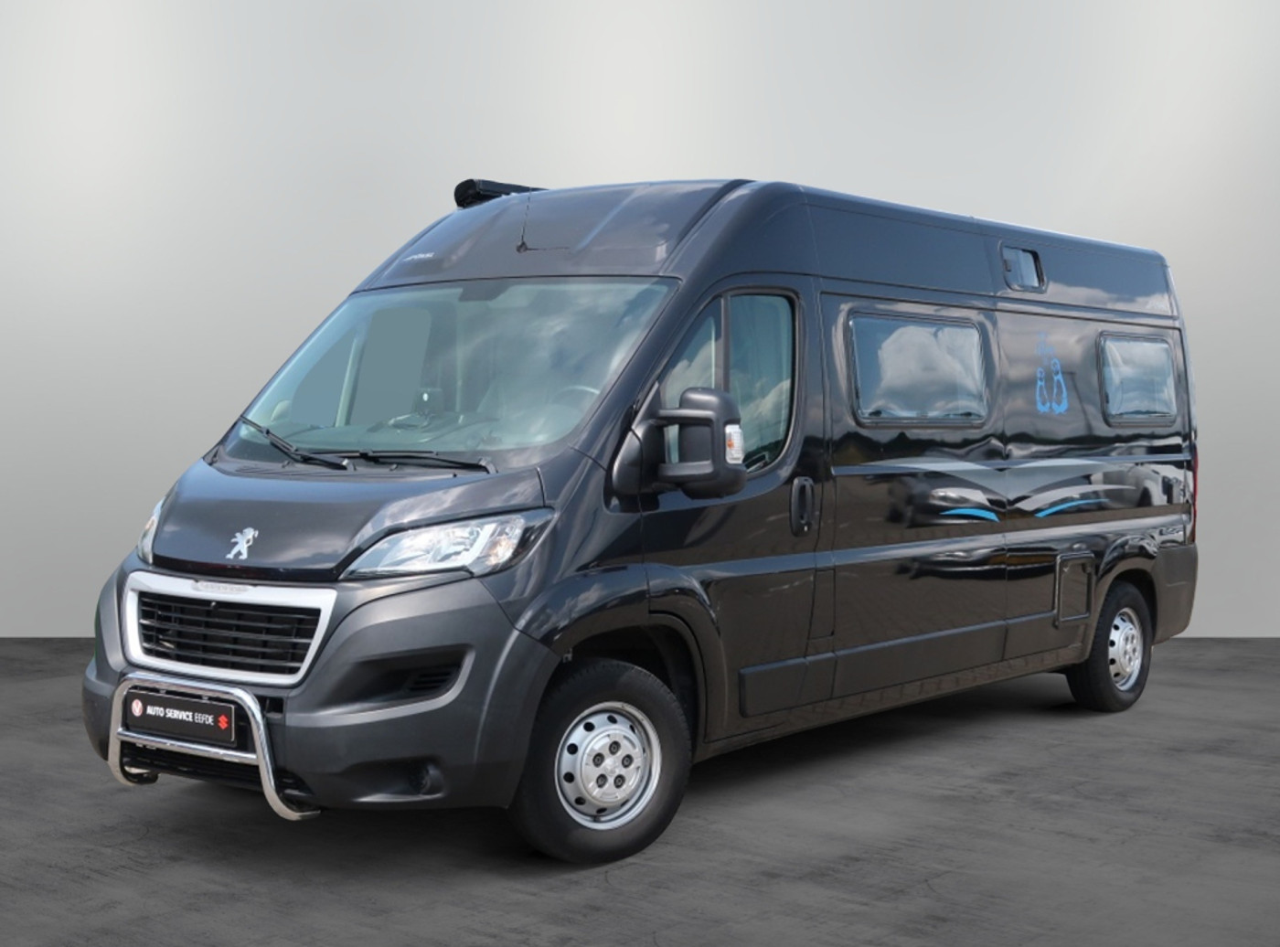 Peugeot Boxer 2.2 HDI L3H2 Premium Buscamper 2020 - voorkant