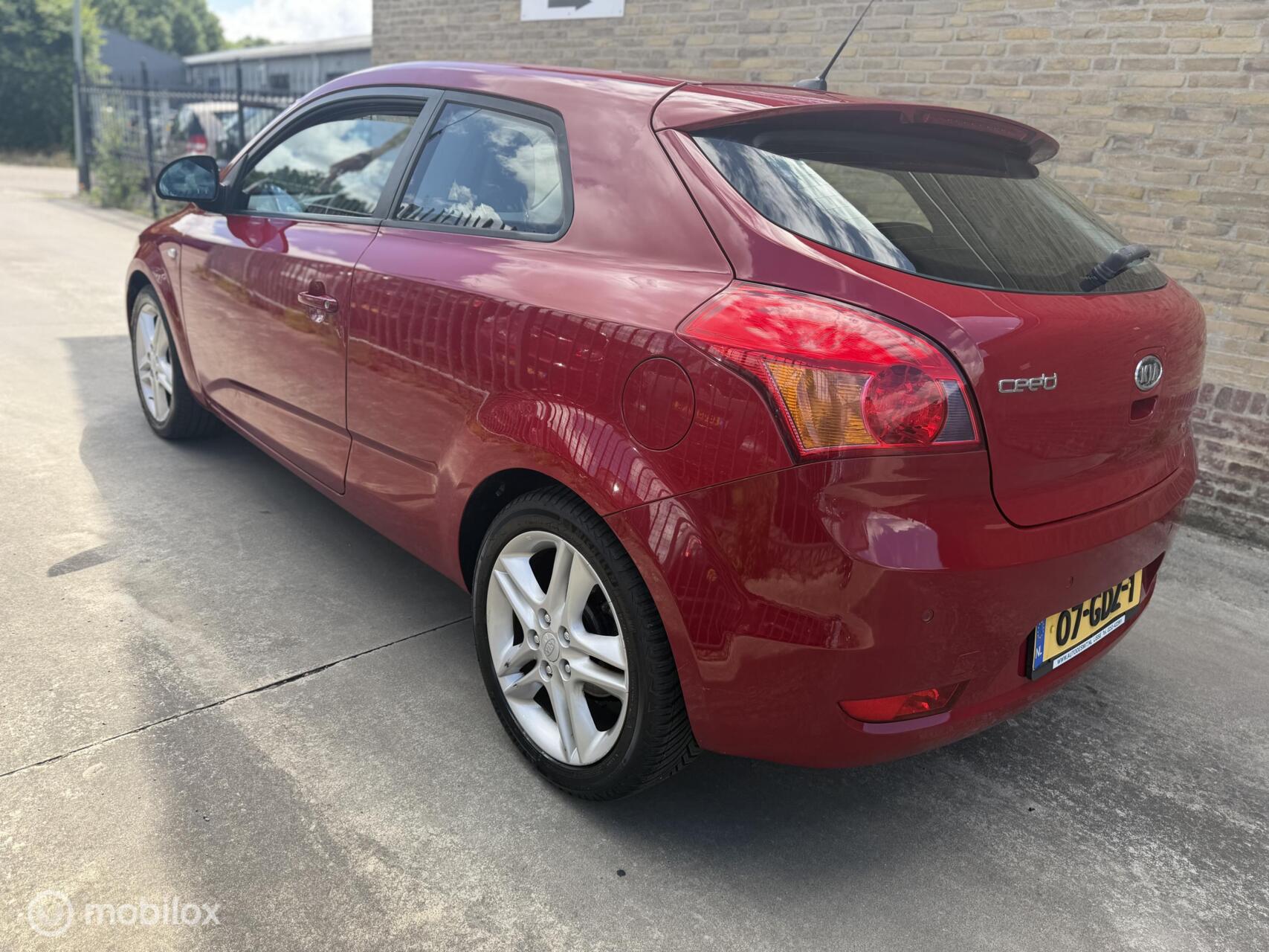 Foto van Kia Cee D