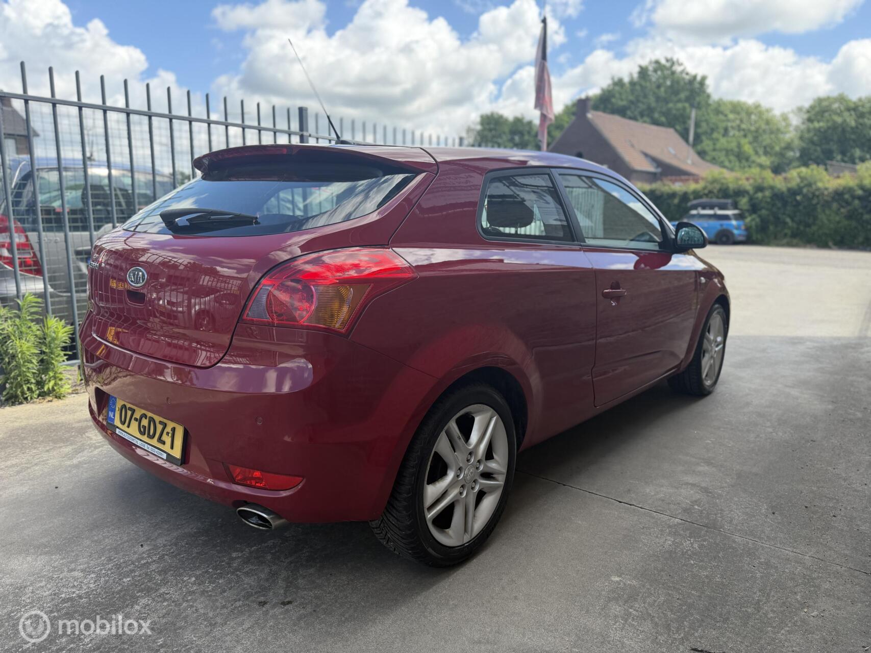 Foto van Kia Cee D