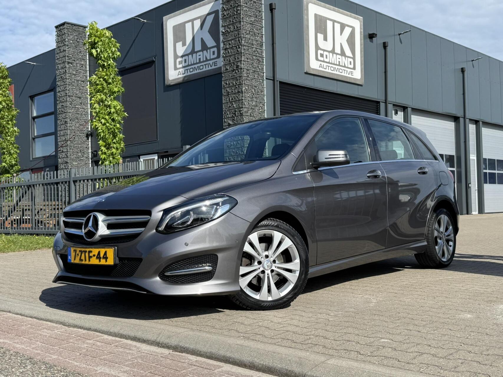 Mercedes-Benz B 180 180 Prestige| AUT | Cruise | Navi | Airco 2015 - voorkant