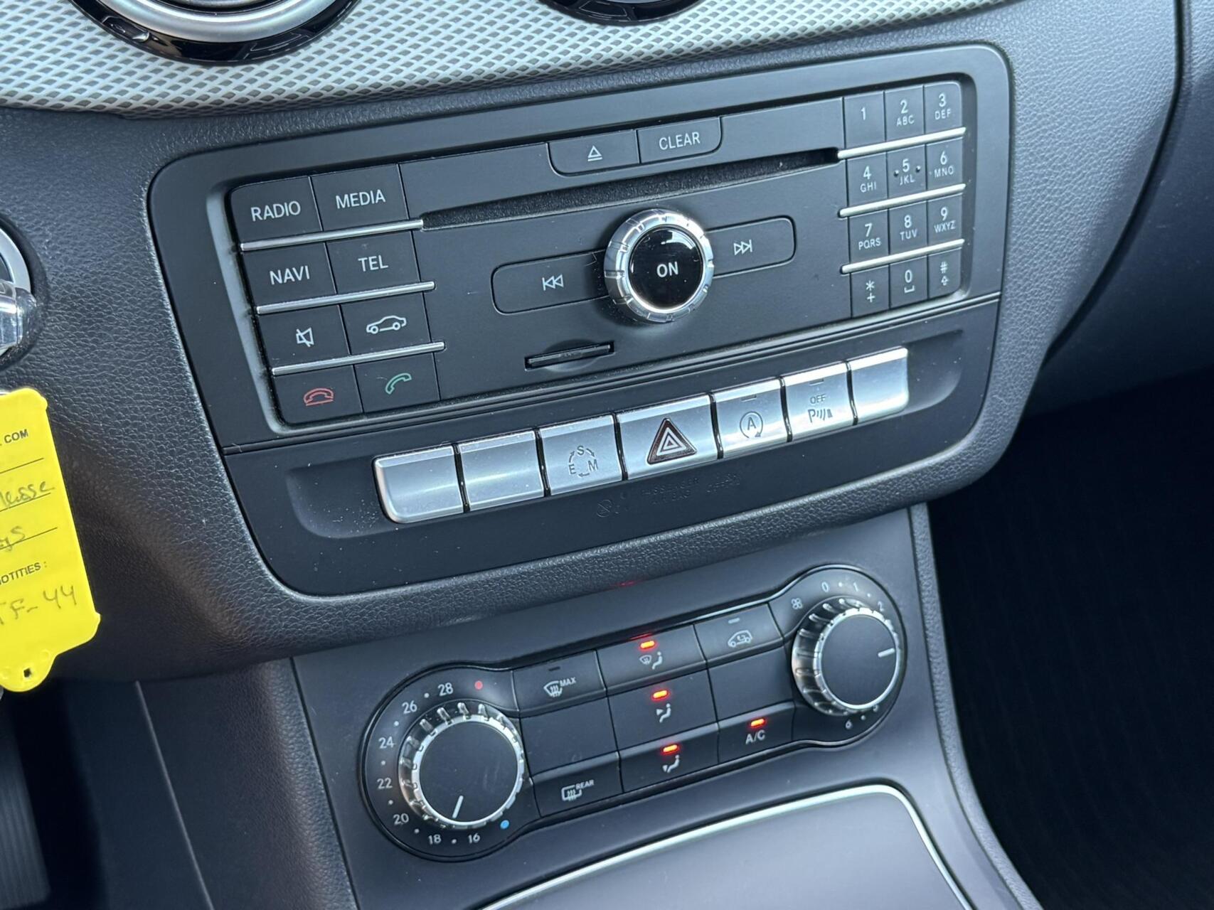 Foto van Mercedes-Benz B 180