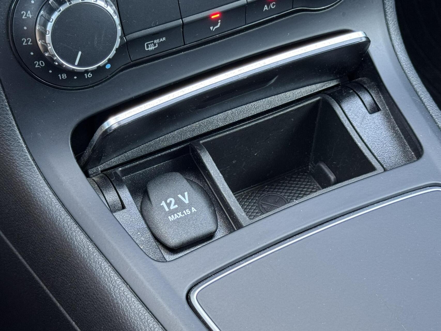 Foto van Mercedes-Benz B 180