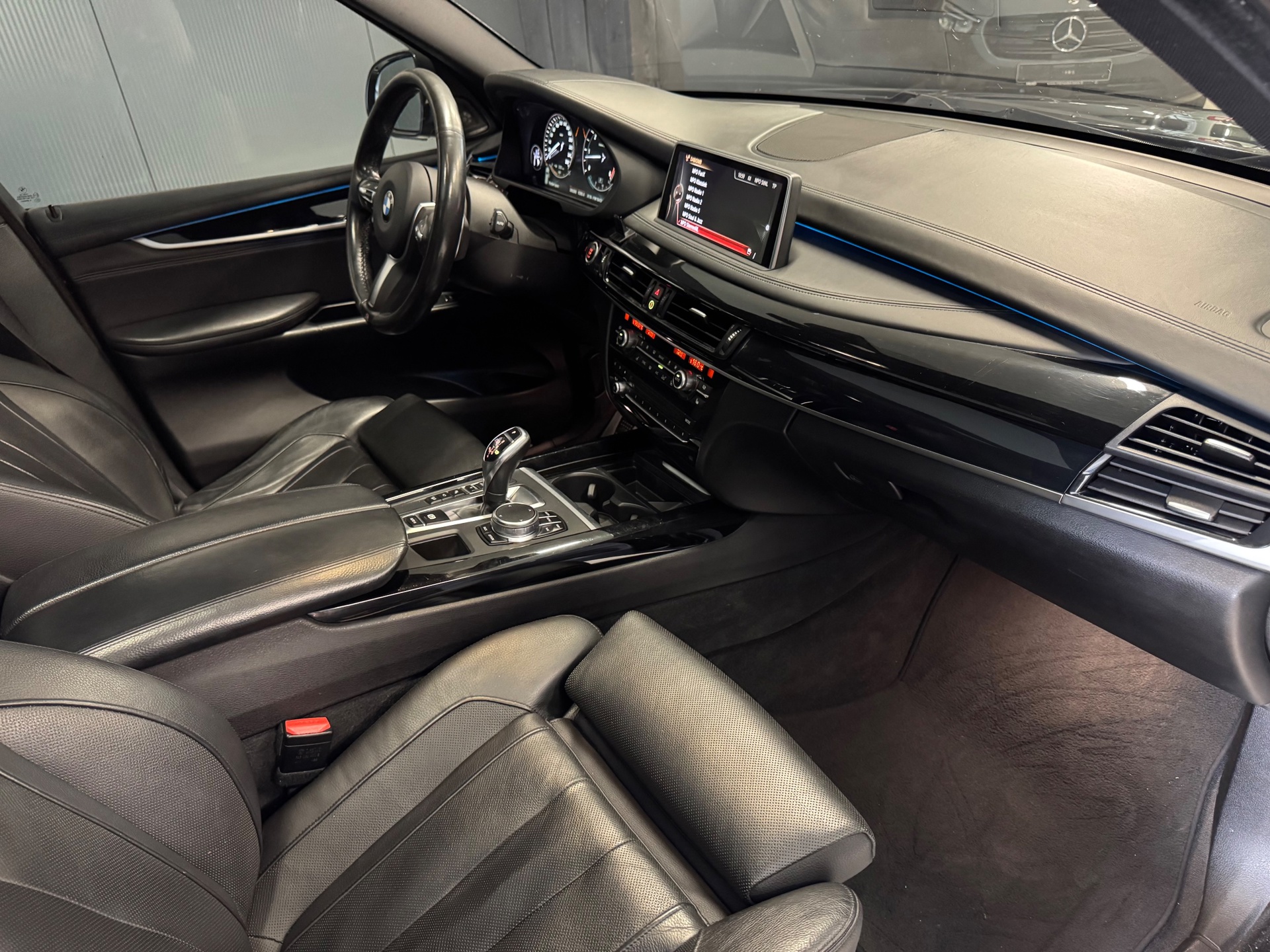 Foto van BMW X5 M50d
