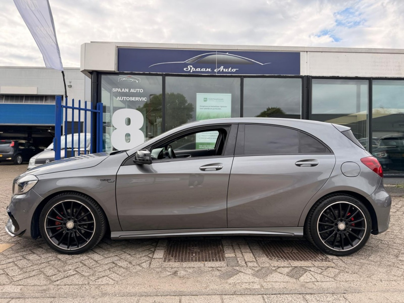 Foto van Mercedes-Benz A 180