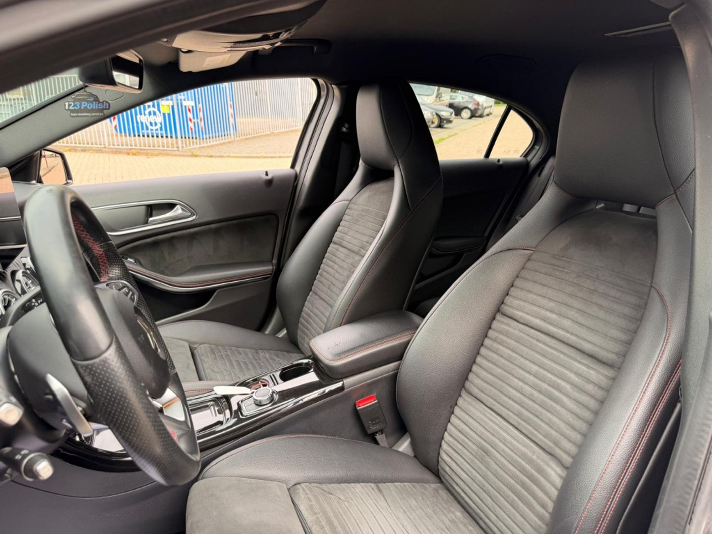 Foto van Mercedes-Benz A 180