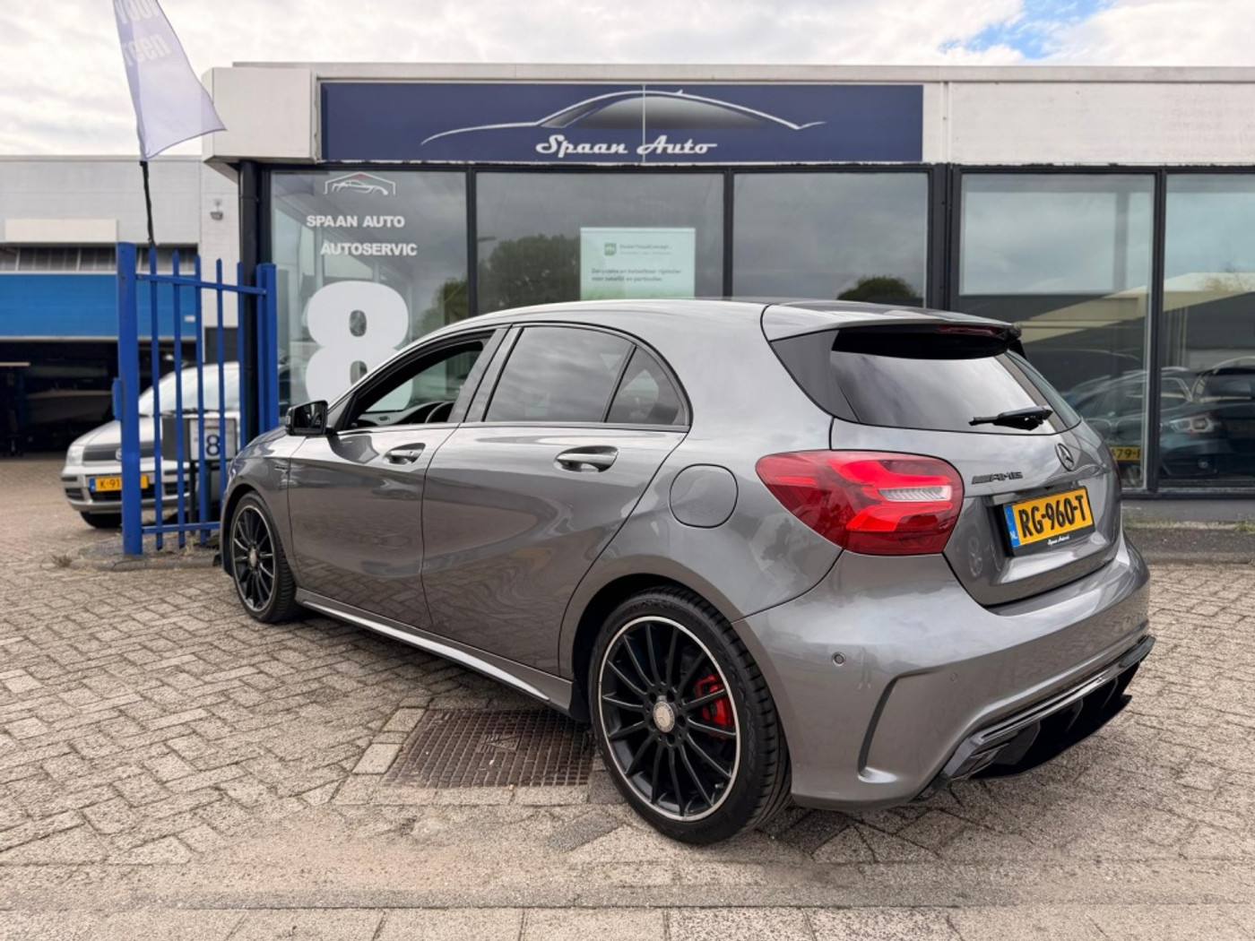 Foto van Mercedes-Benz A 180