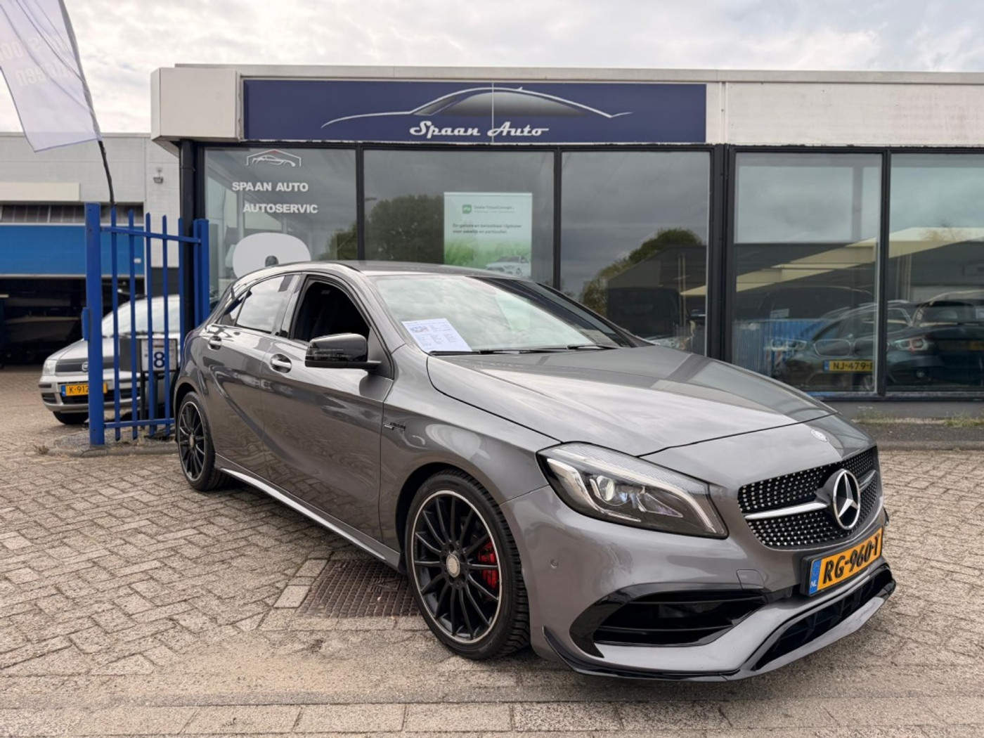 Foto van Mercedes-Benz A 180