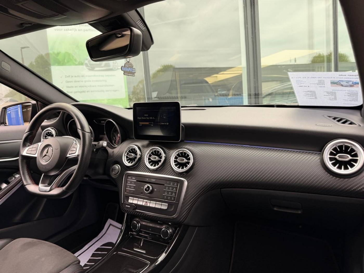 Foto van Mercedes-Benz A 180