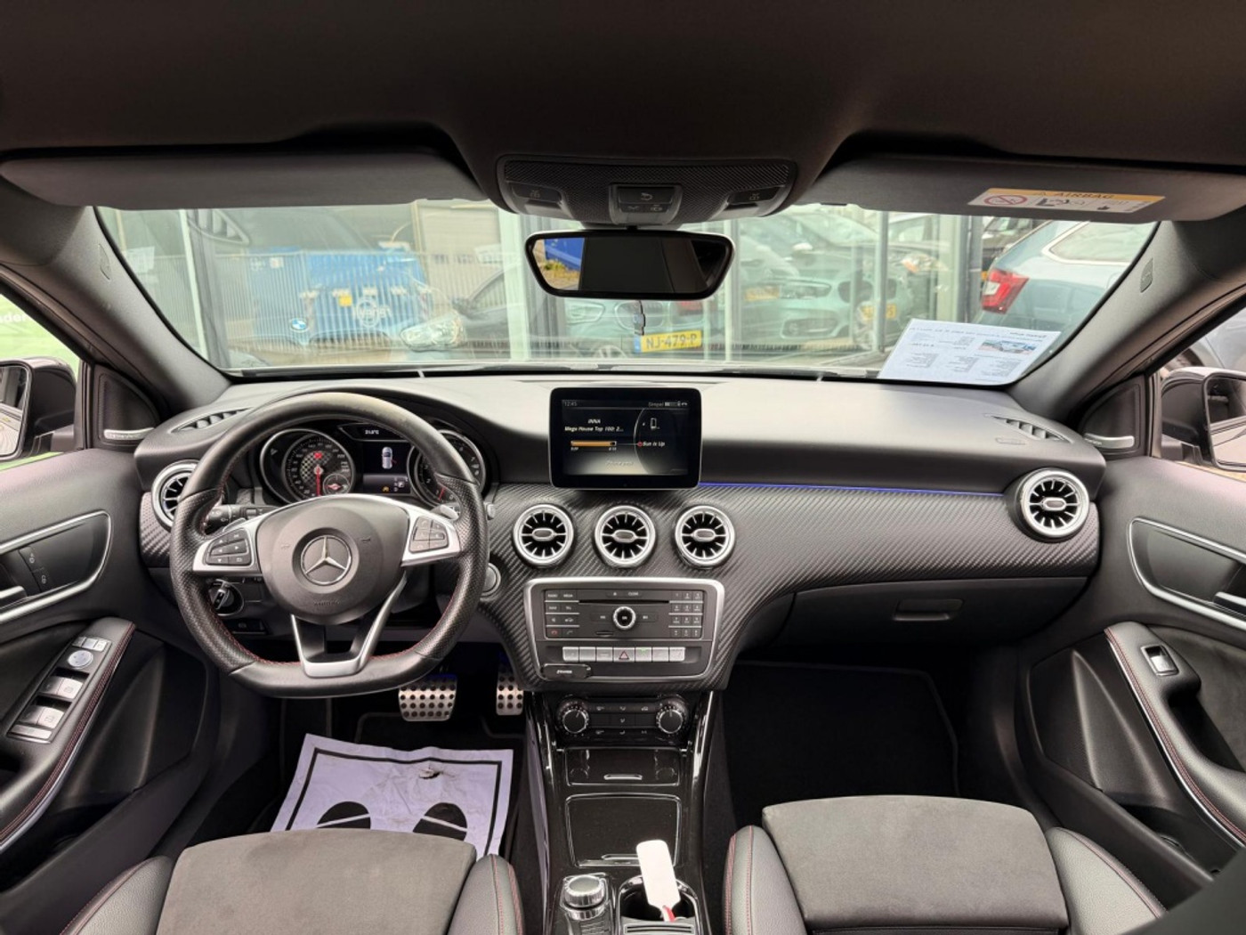 Foto van Mercedes-Benz A 180