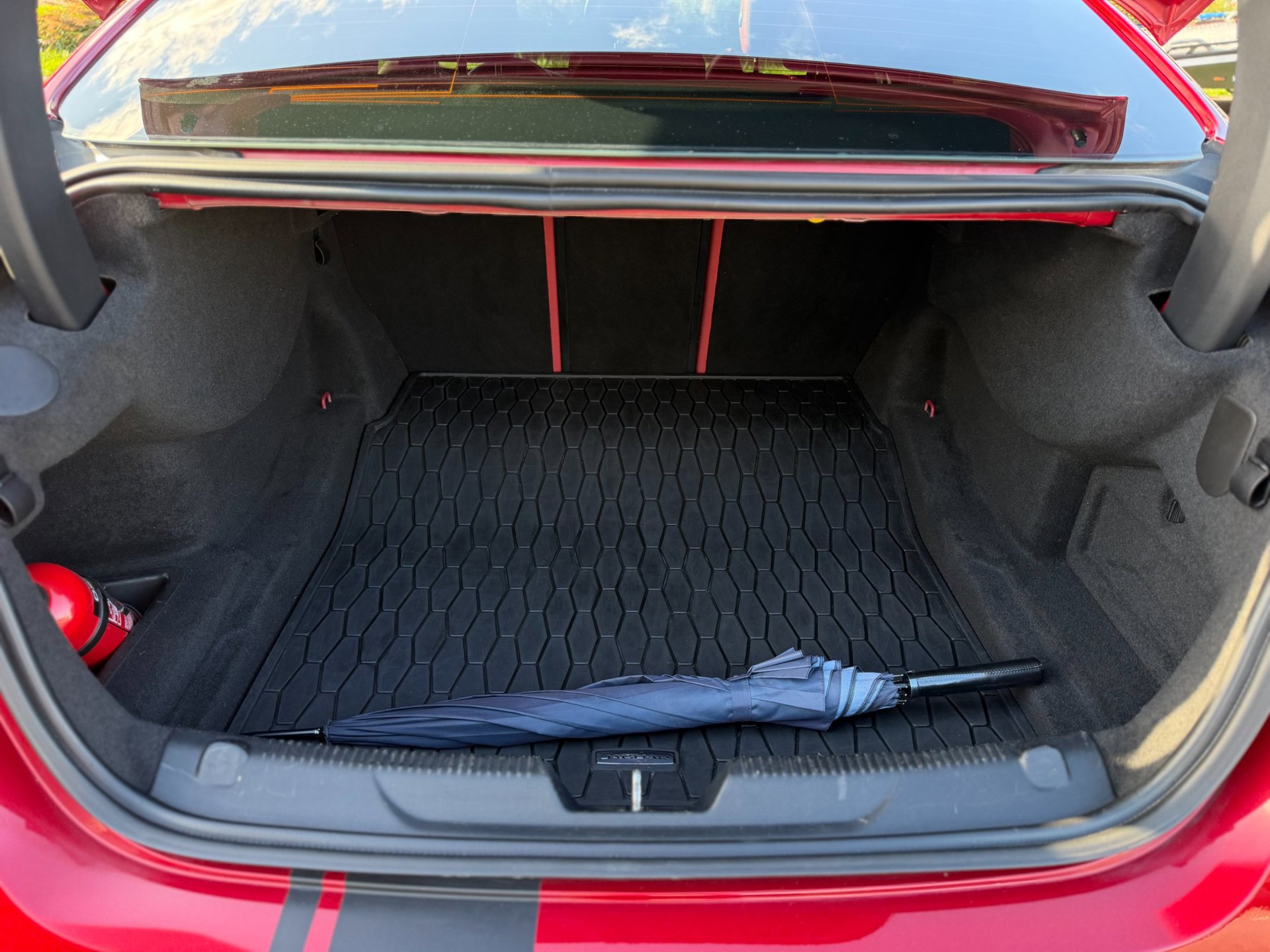 Foto van Jaguar Jaguar Xe