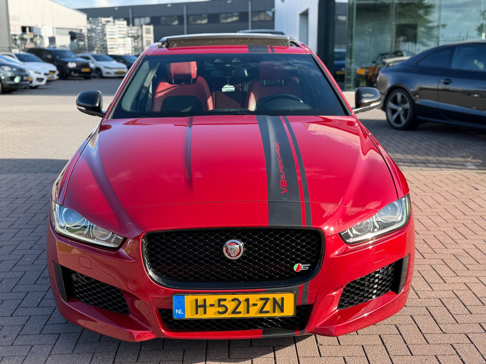 Foto van Jaguar Jaguar Xe