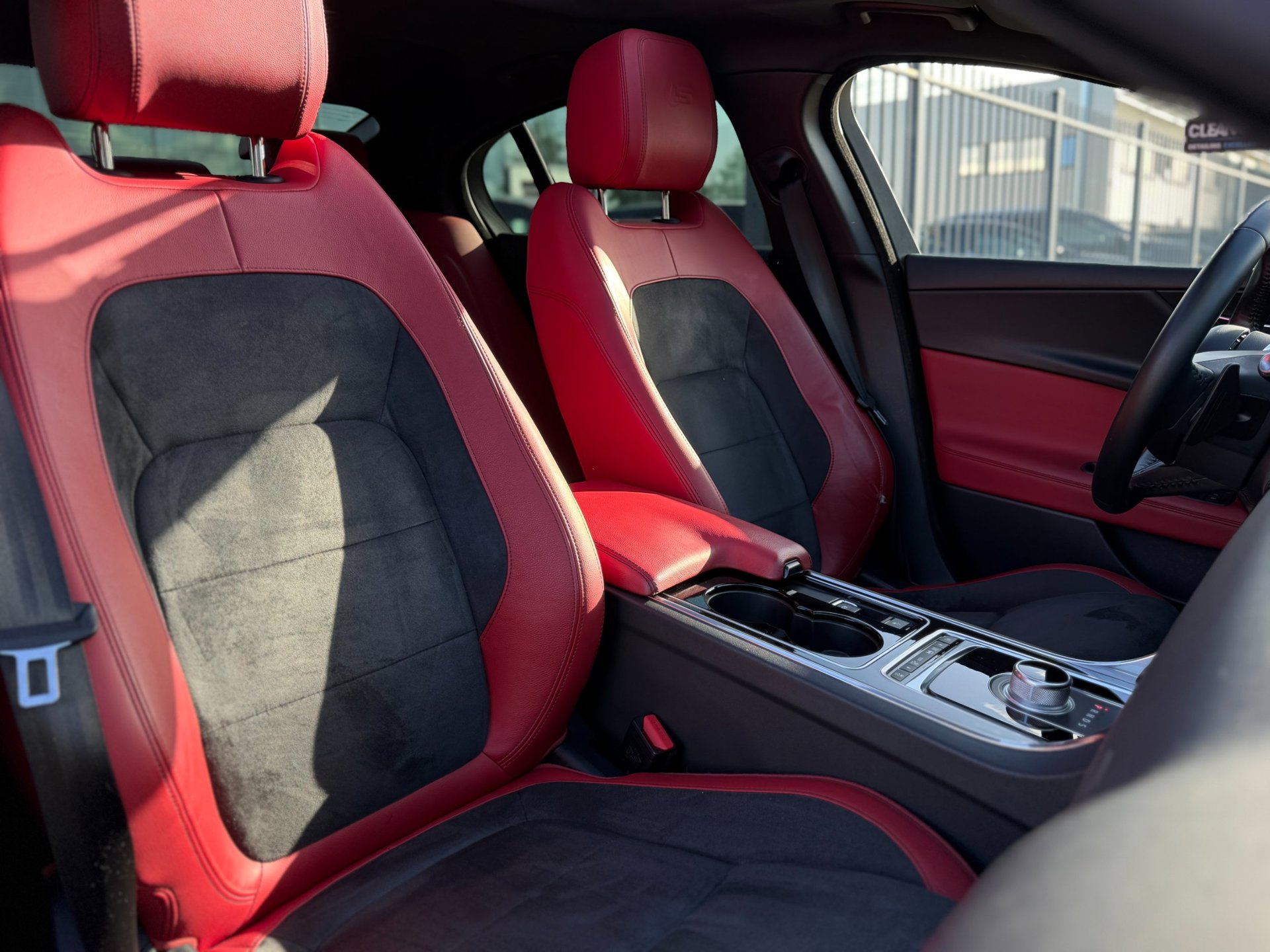 Foto van Jaguar Jaguar Xe