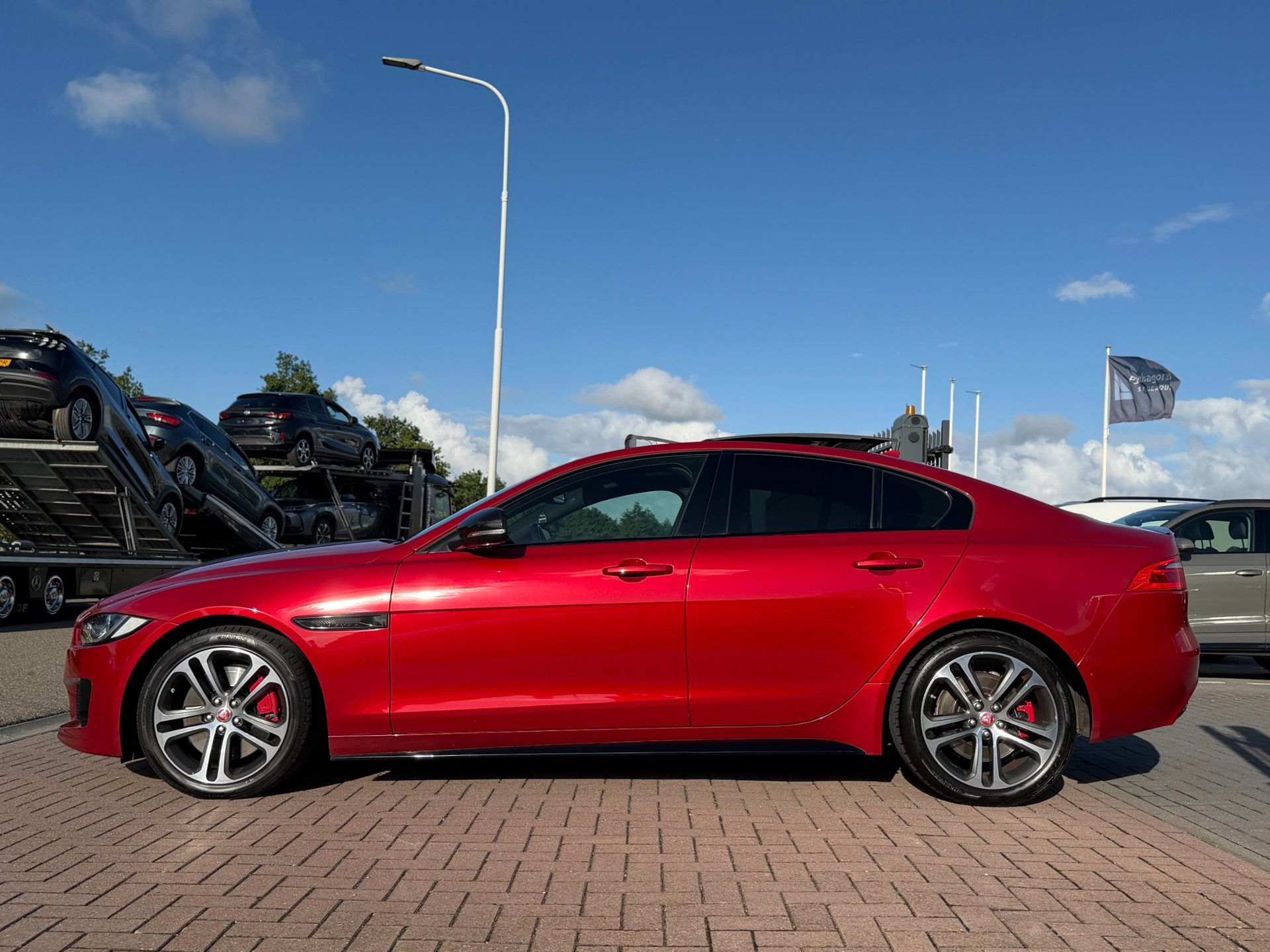 Foto van Jaguar Jaguar Xe